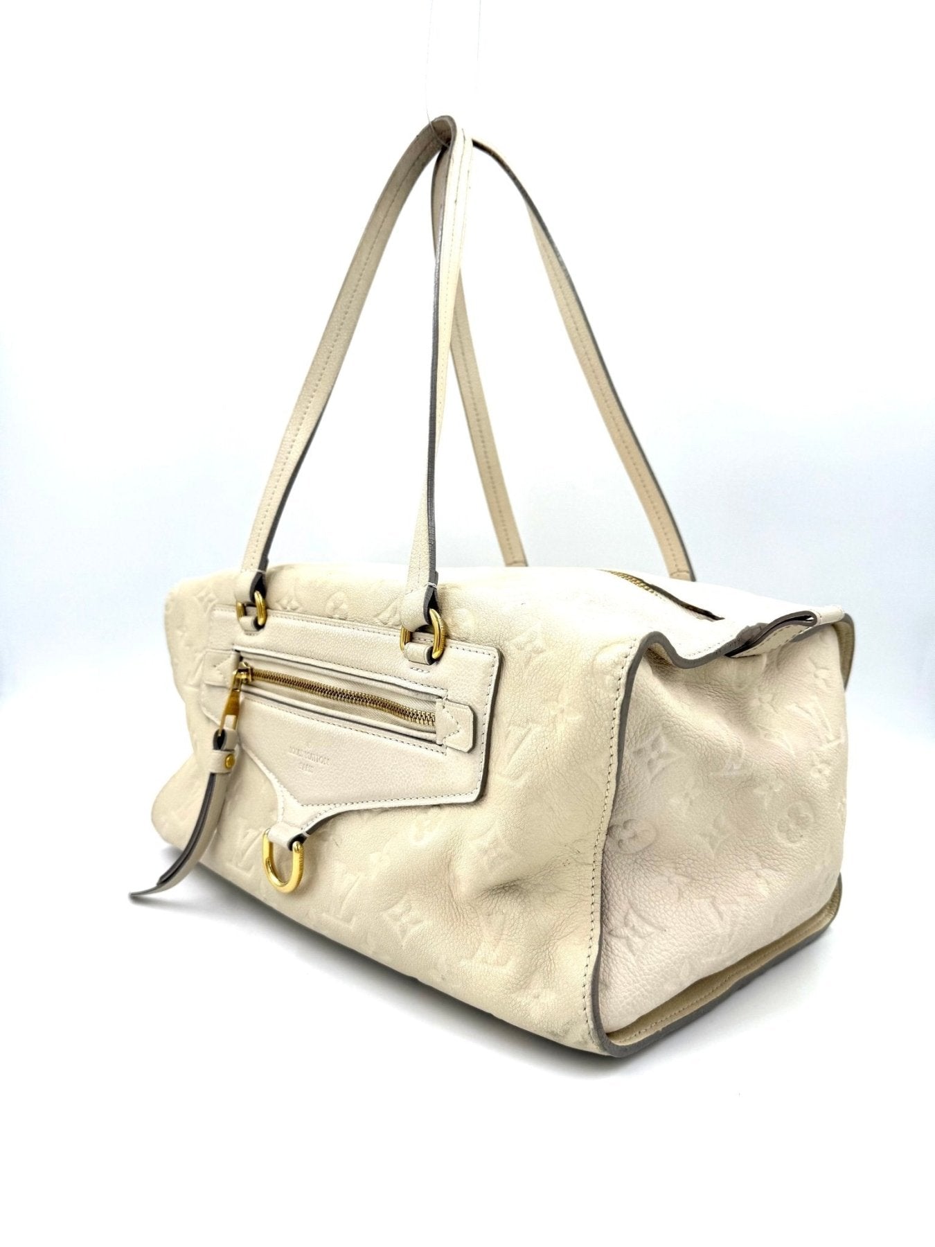 Louis Vuitton Inspiree Monogram Empreinte Handtasche in Creme mit gepraegtem Leder und goldfarbenen Beschlaegen
