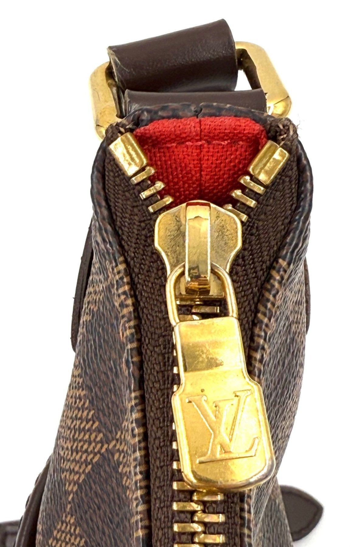 Louis Vuitton Bloomsbury Damier Ebene Tasche mit goldenem Reissverschluss und charakteristischem Schachbrettmuster aus Canvas