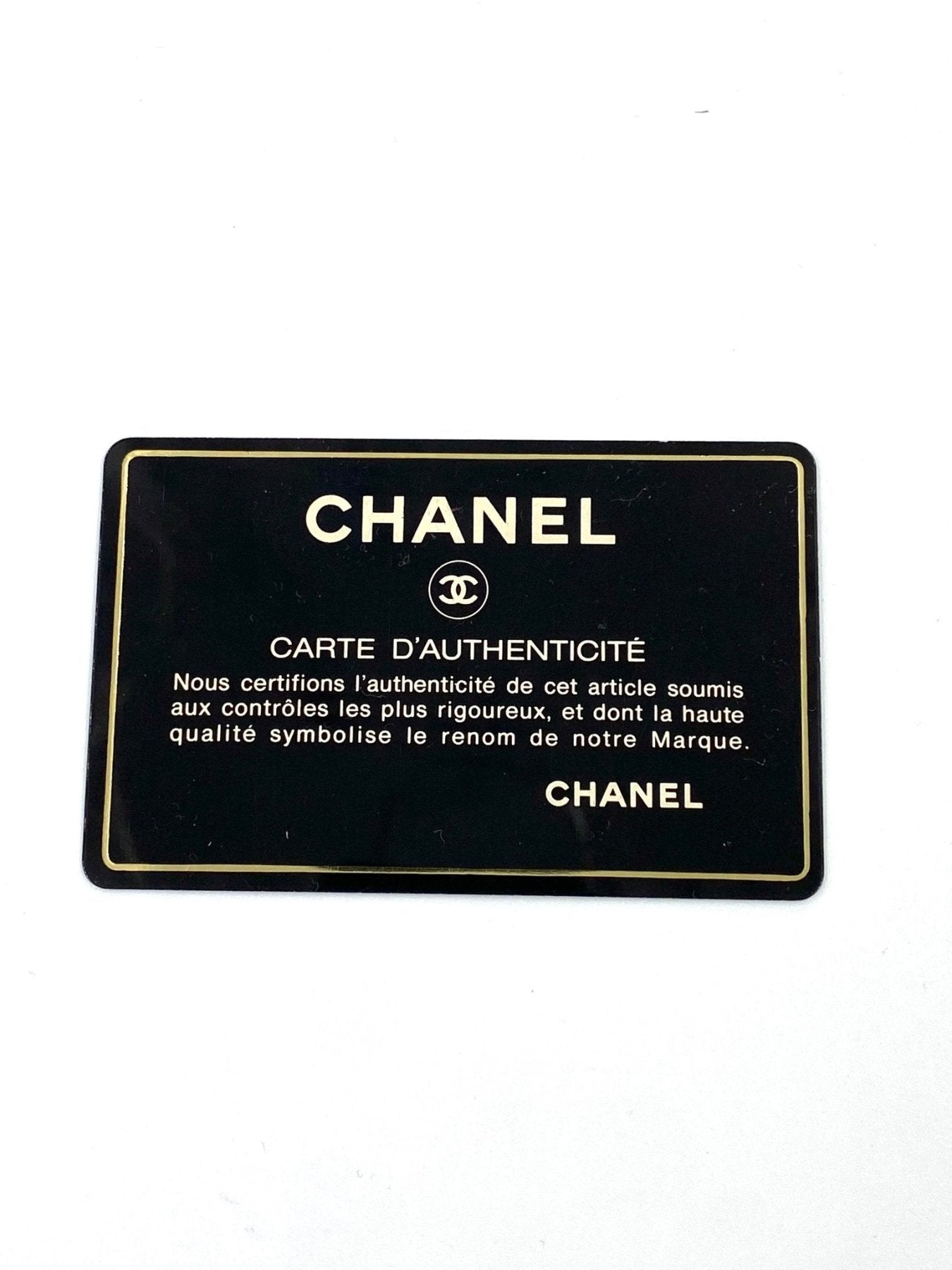 Authentizitätskarte für CHANEL Vintage Quilted Calfskin weiss Tasche, schwarze Karte mit goldenem CHANEL Logo