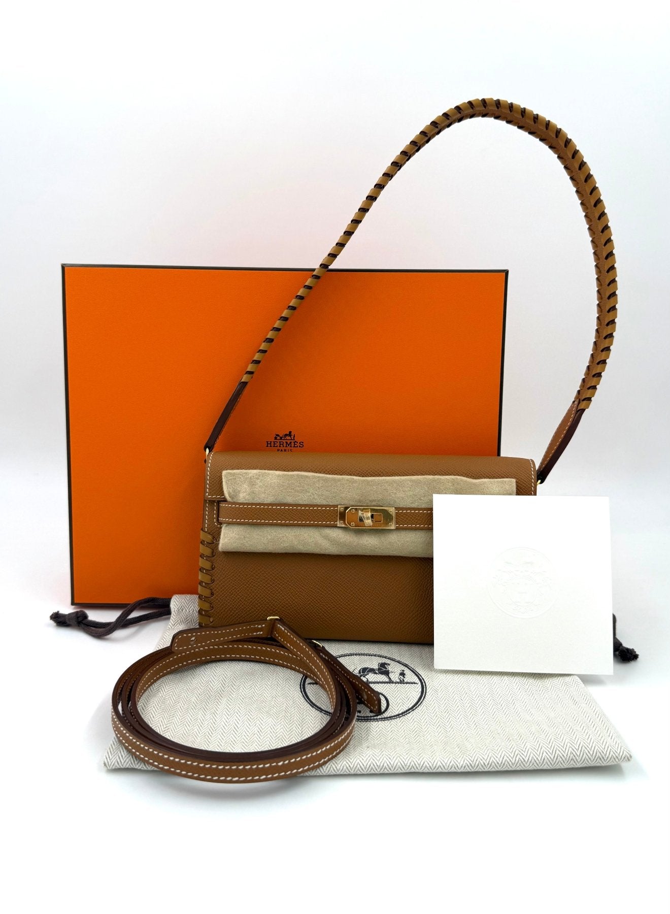 HERMÈS Kelly to Go Tressage Epsom Gold - Clutch & Macarons - W - Clutch & Macarons -