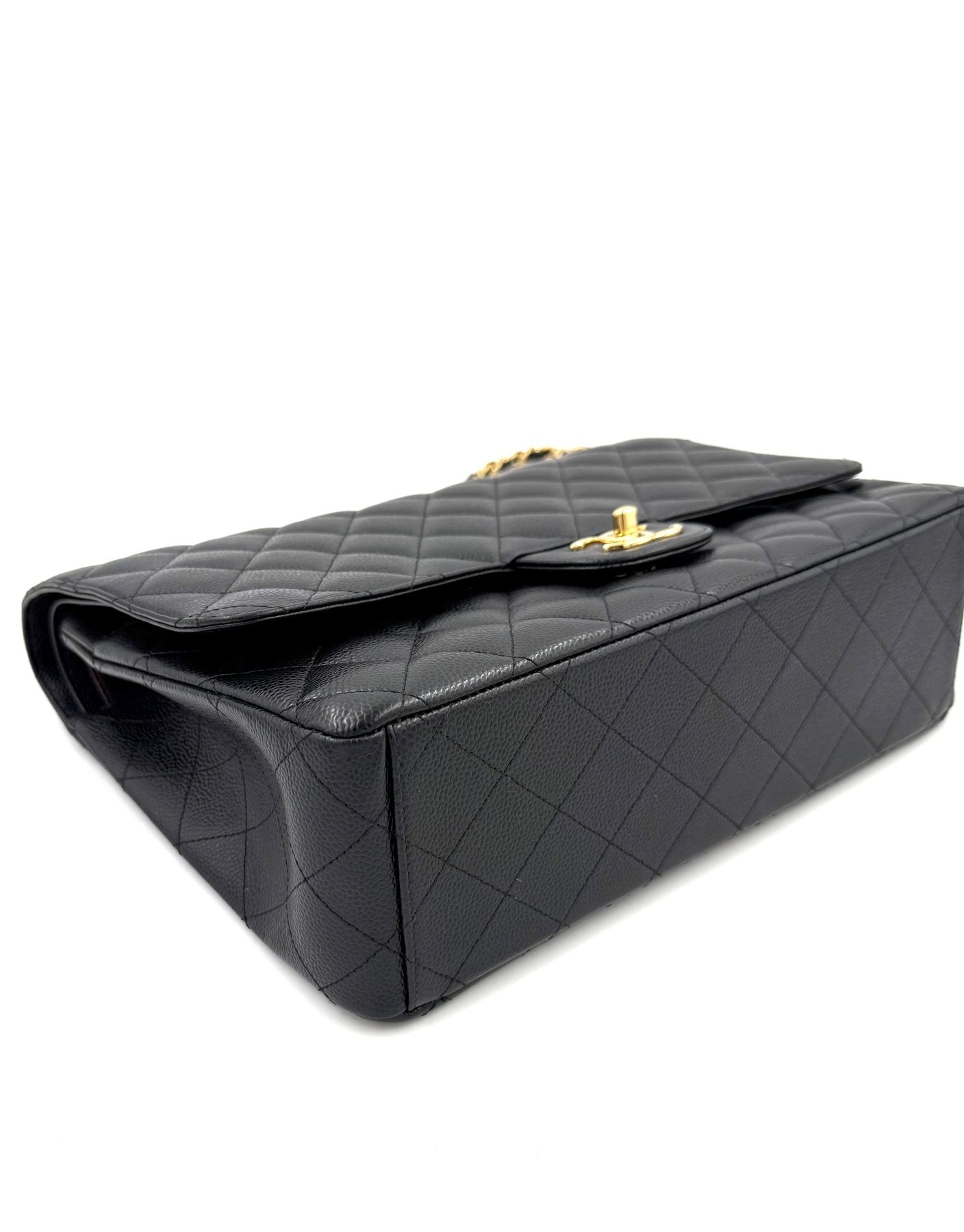 CHANEL Timeless Double Flap Maxi Caviar - Clutch & Macarons - 24988192 - Clutch & Macarons -
