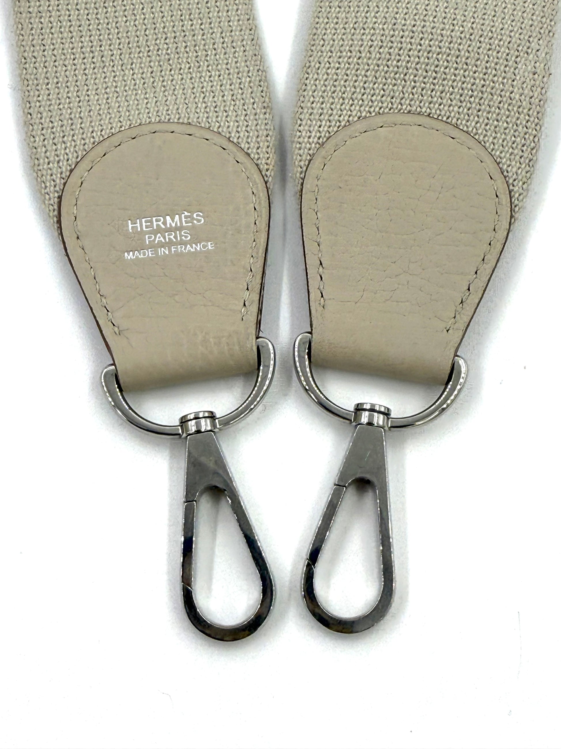 HERMÈS Evelyne 33 Beton Clemenceleder verstellbarer Schulterriemen aus Taurillon-Leder mit Palladium-Hardware.
