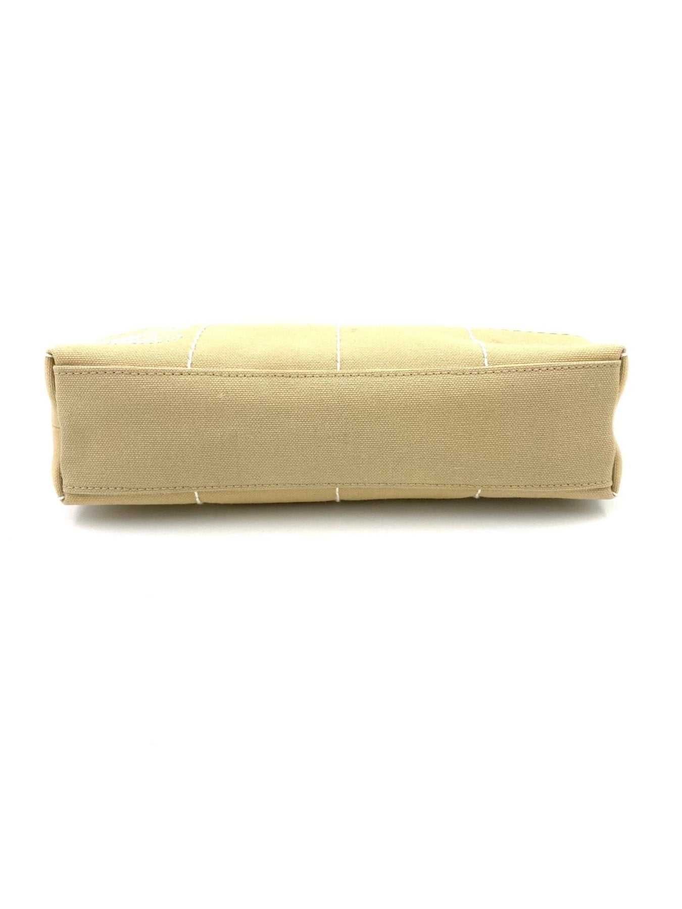 CHANEL Canvas CC Clutch beige - Clutch & Macarons - 8273441 - Clutch & Macarons -