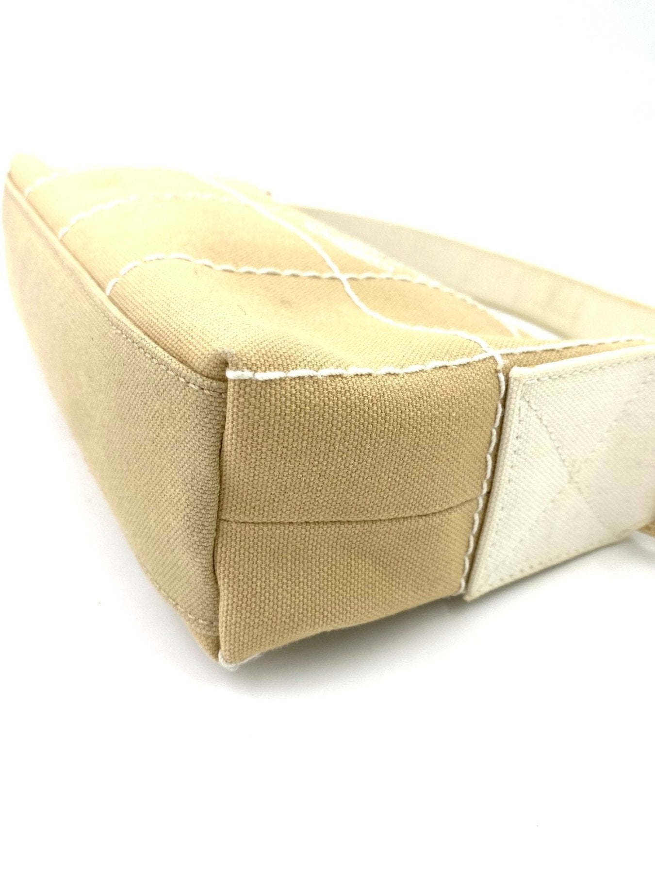 CHANEL Canvas CC Clutch beige - Clutch & Macarons - 8273441 - Clutch & Macarons -