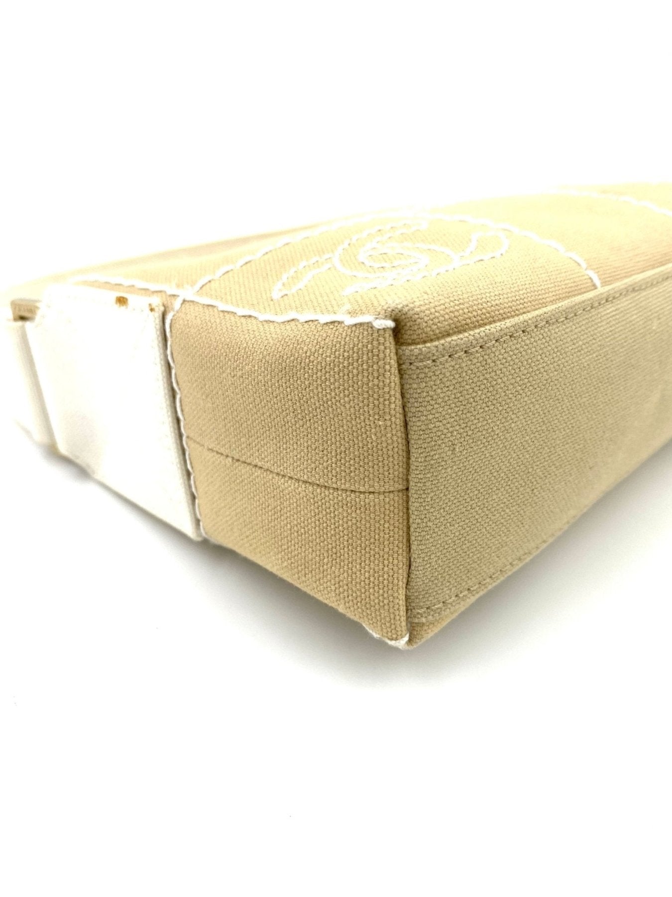 CHANEL Canvas CC Clutch beige - Clutch & Macarons - 8273441 - Clutch & Macarons -