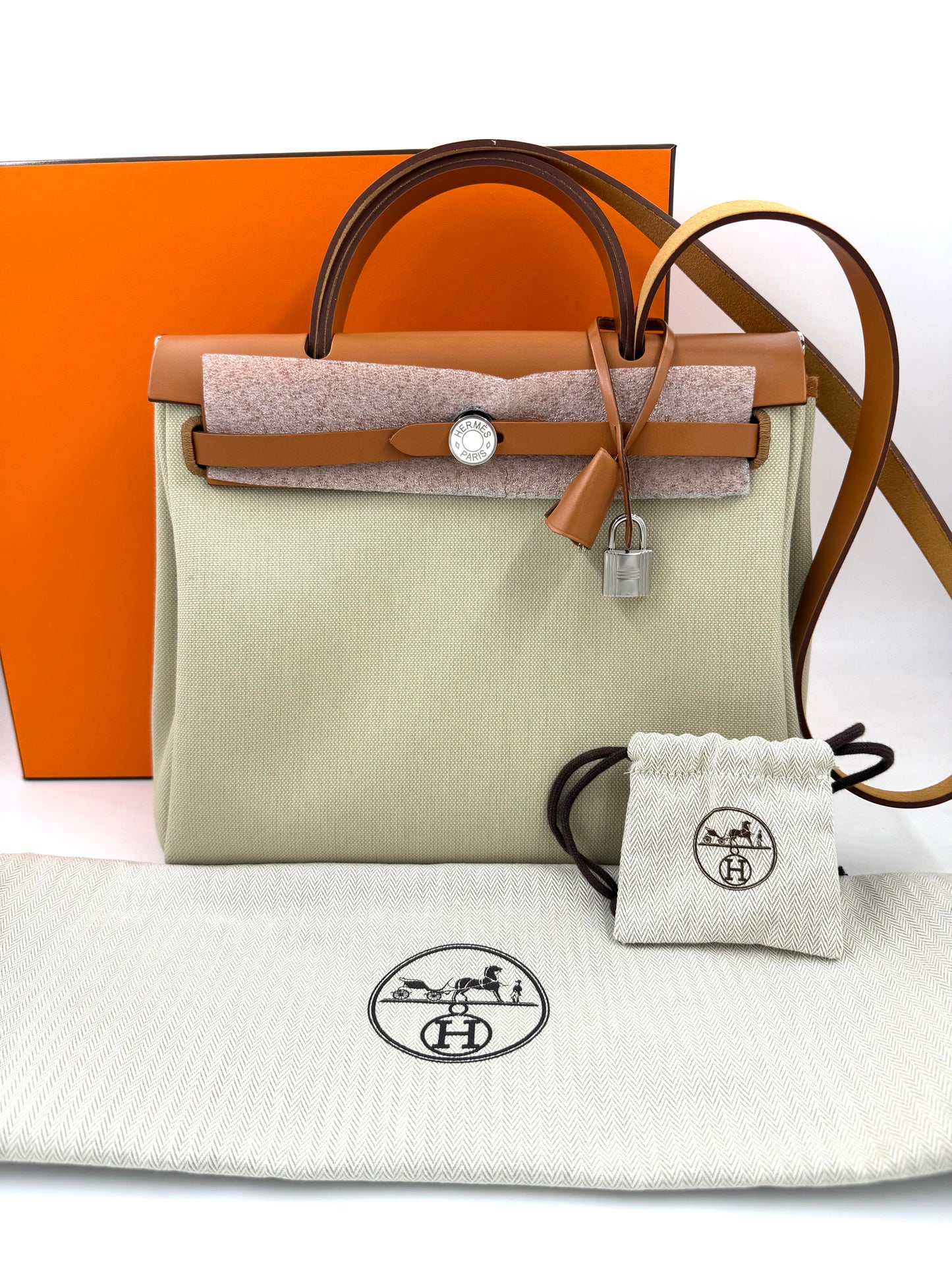 HERMÈS Herbag 31 Zip Beton