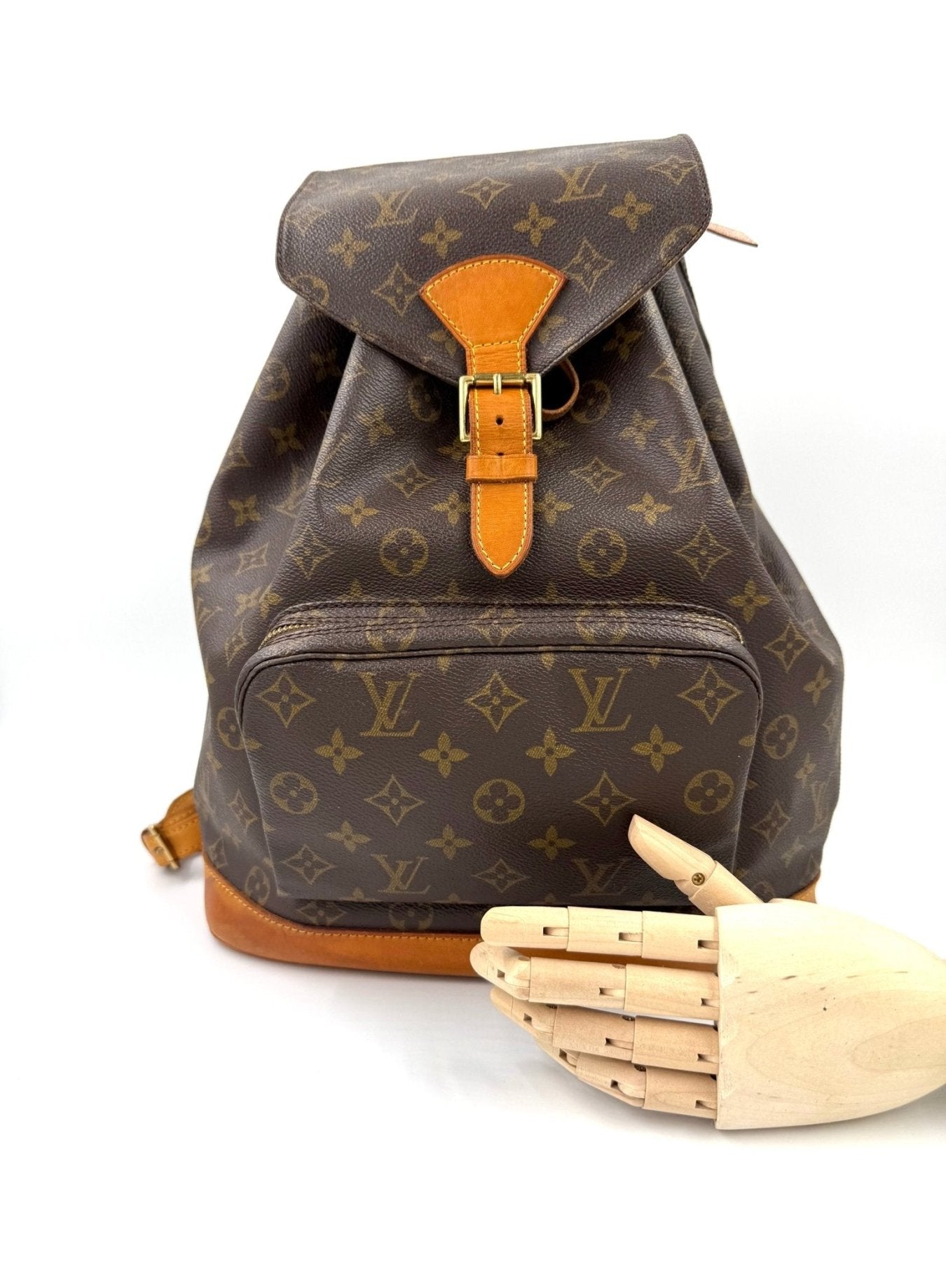 Louis Vuitton Montsouris GM Rucksack aus Monogram Canvas mit braunen Lederelementen und goldfarbener Schnalle