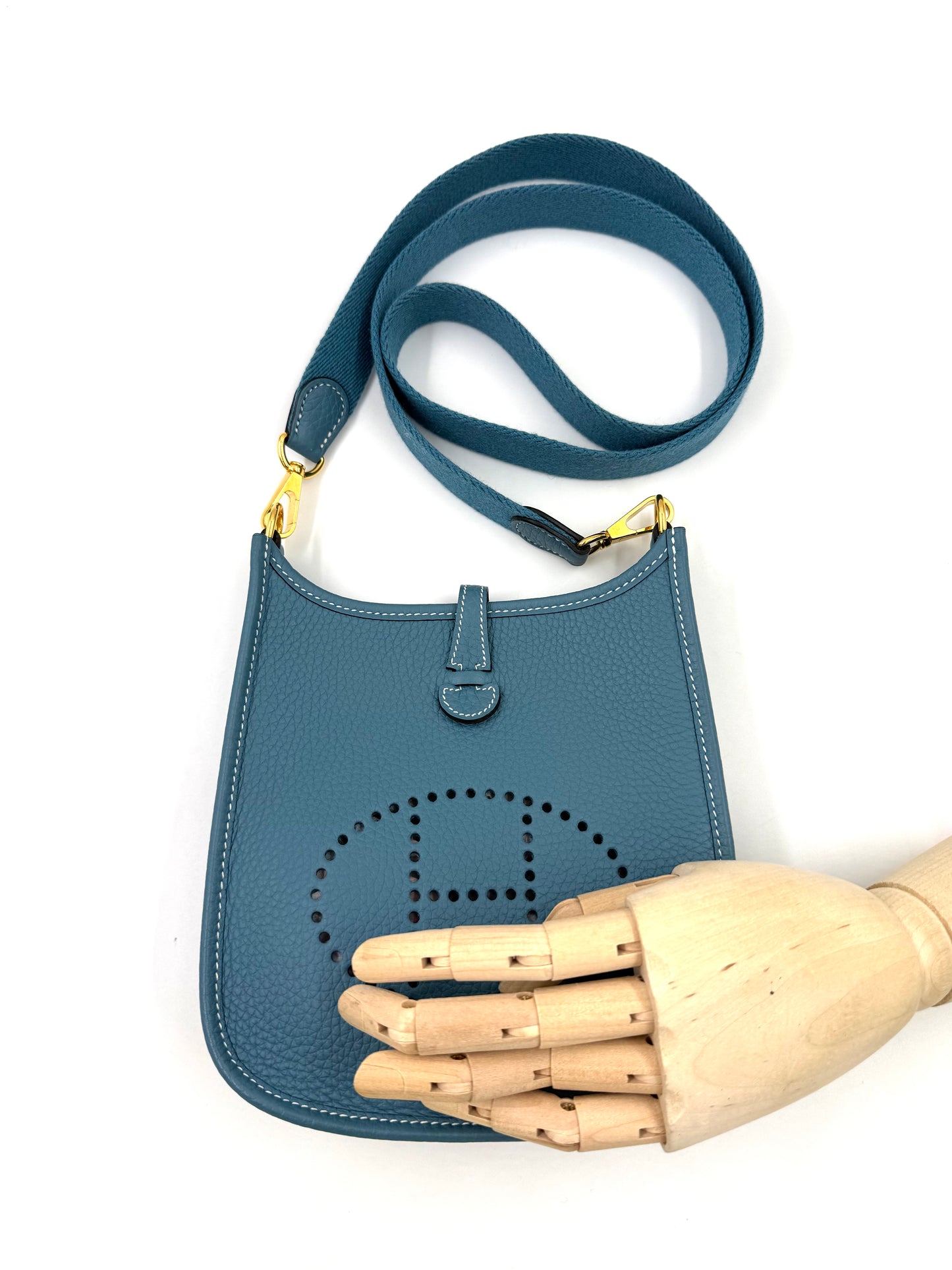 HERMÈS Mini Evelyne 16 New Blue Jean GHW