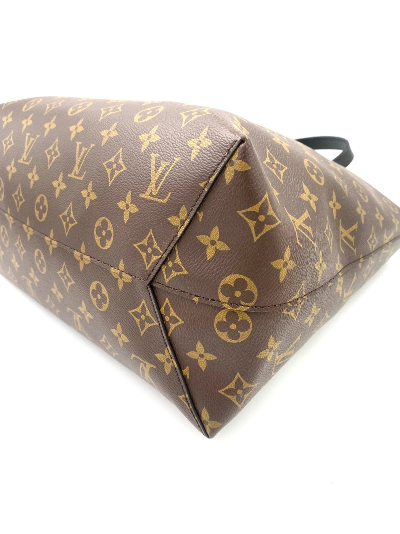 Louis Vuitton Flower Hobobag mit klassischem Monogram Canvas Muster, seitliche Ansicht zeigt charakteristische LV-Details