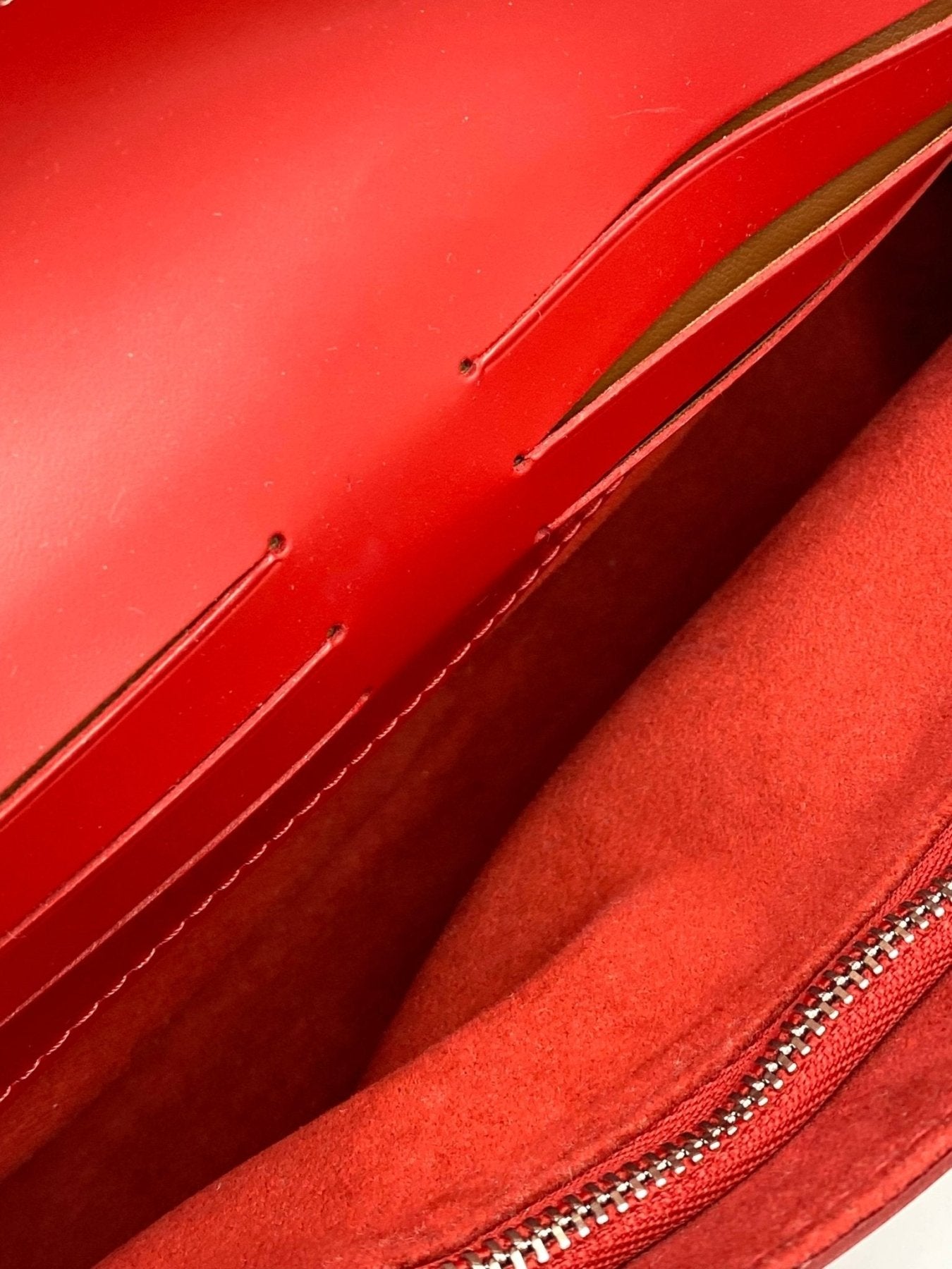 LOUIS VUITTON Pochette Sevigne Epi rouge - Clutch & Macarons - SN5111 - Clutch & Macarons -
