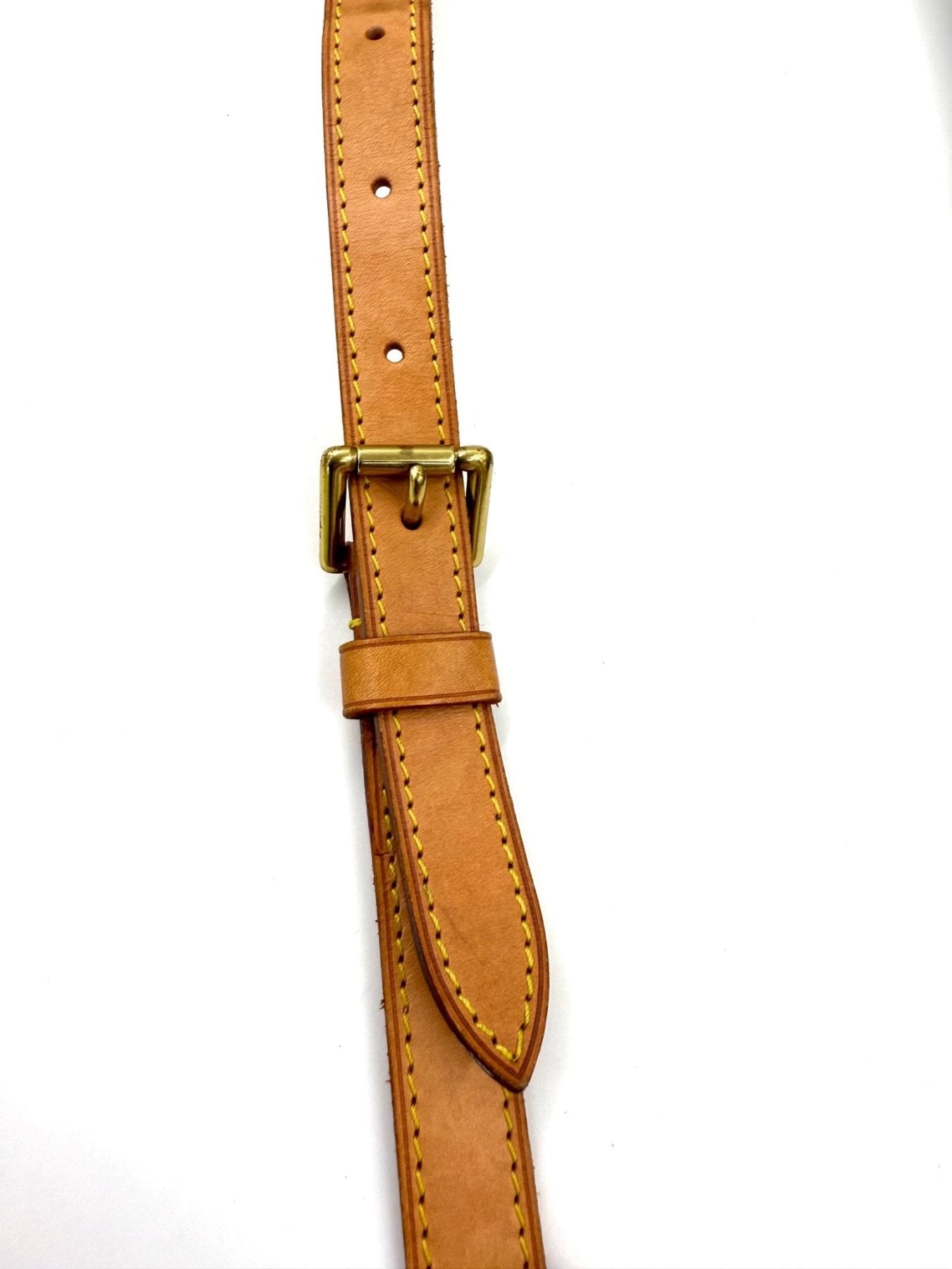 Verstellbarer Lederriemen mit Messingschnalle der Louis Vuitton Saumur 35 Tasche in hellem Cognac-Braun