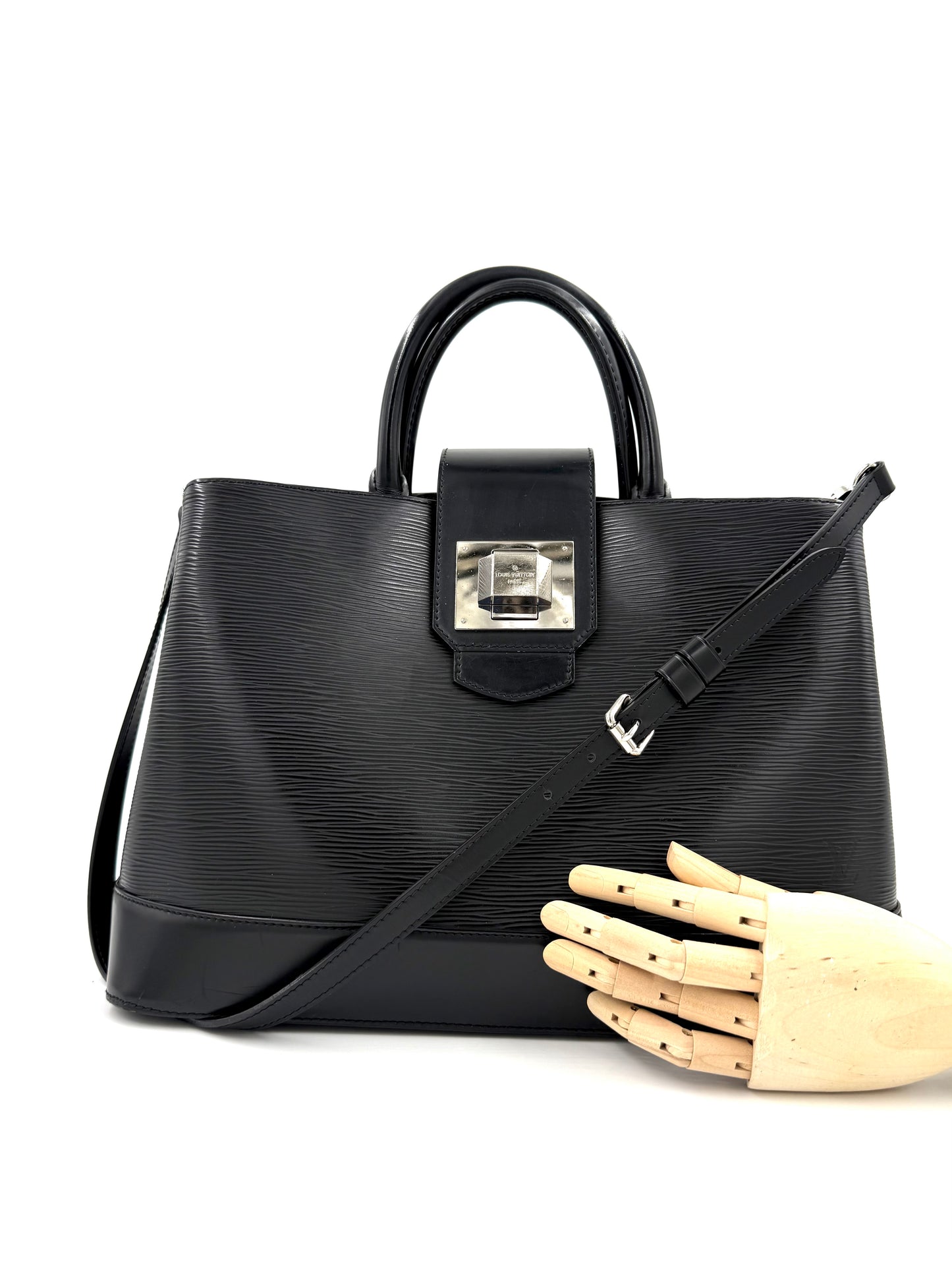 LOUIS VUITTON Madeleine MM Epi noir