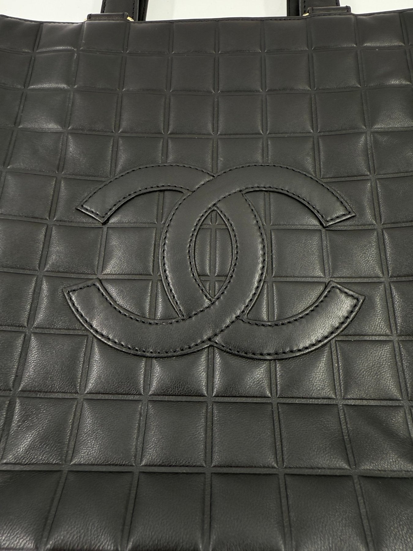CHANEL Sac Plat Chocolate Bar schwarz Lammleder - Clutch & Macarons - 6913772 - Clutch & Macarons -