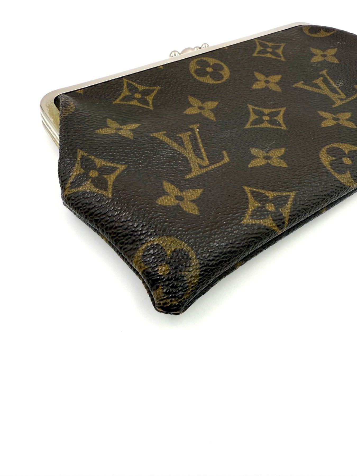 LOUIS VUITTON Pochette Bucket Bag - Clutch & Macarons - Clutch & Macarons -