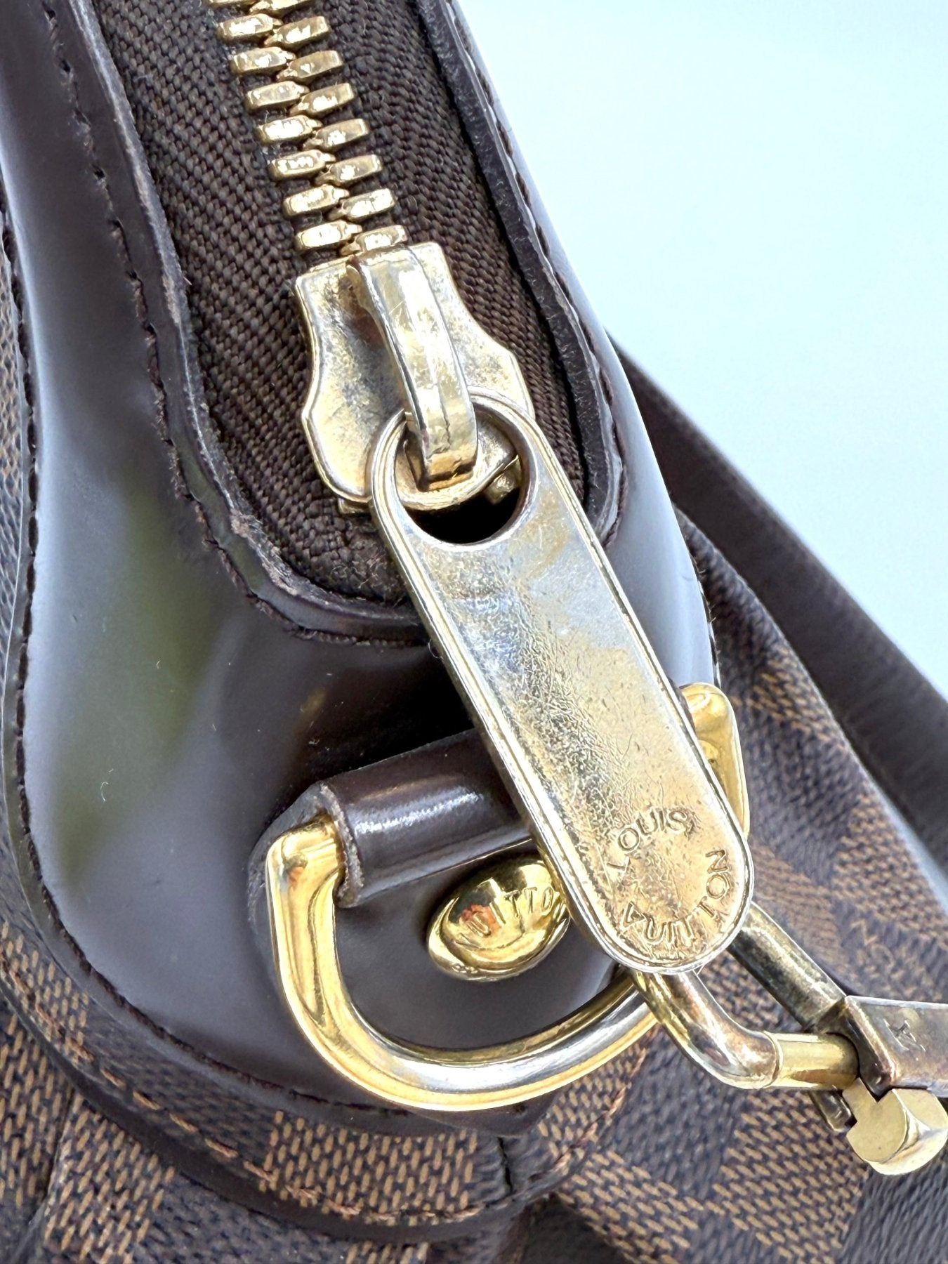 LOUIS VUITTON Trevi PM Damier Ebene - Clutch & Macarons - TH5007 - Clutch & Macarons -