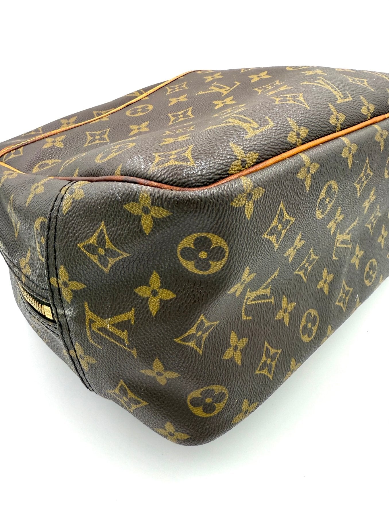 LOUIS VUITTON Deauville MM Monogram Canvas - Clutch & Macarons - VI1916 - Clutch & Macarons -