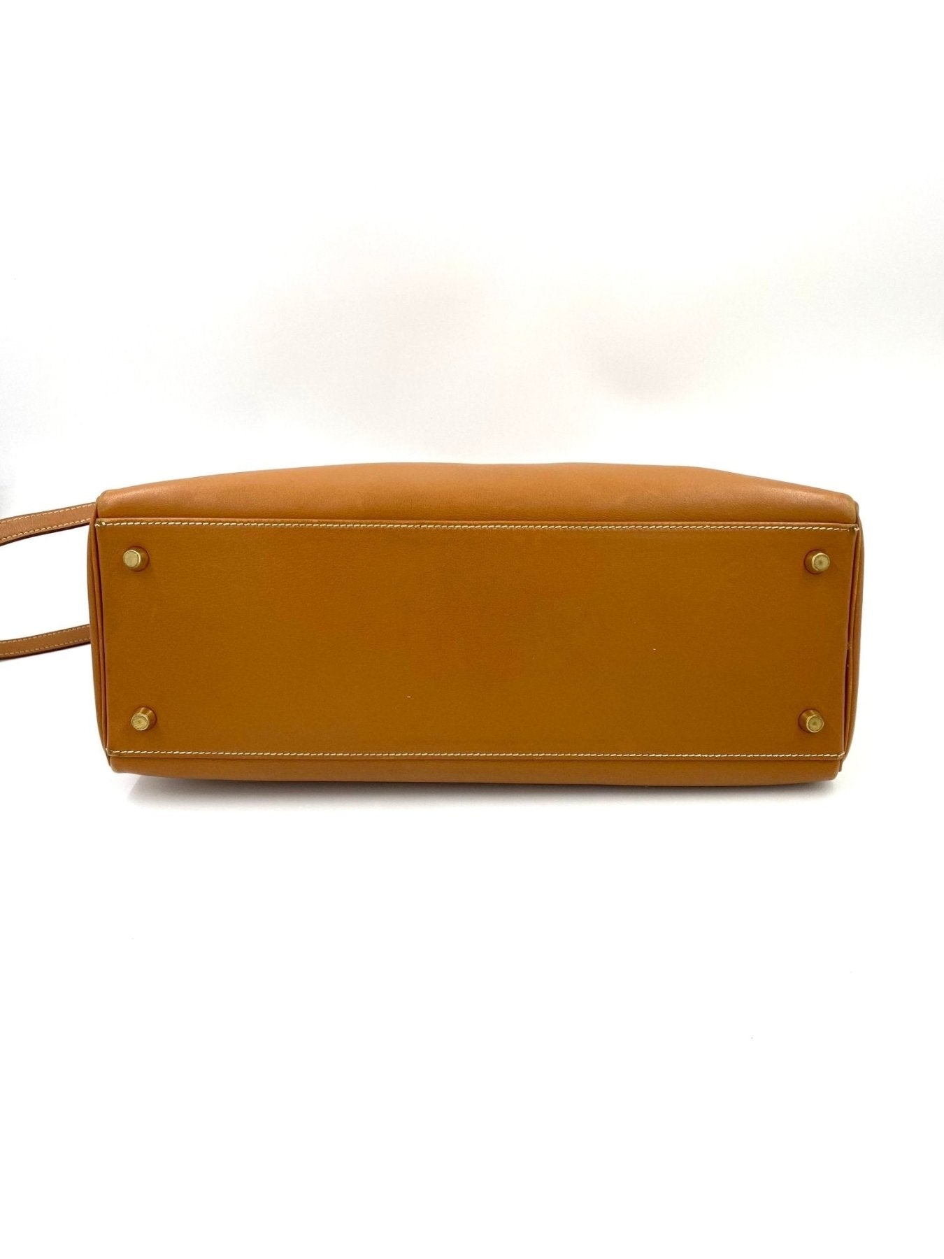 HERMÈS Kelly 35 Soft Gulliver Leder gold mit Schulterriemen - Clutch & Macarons - B im Quadrat, 1998 - Clutch & Macarons -