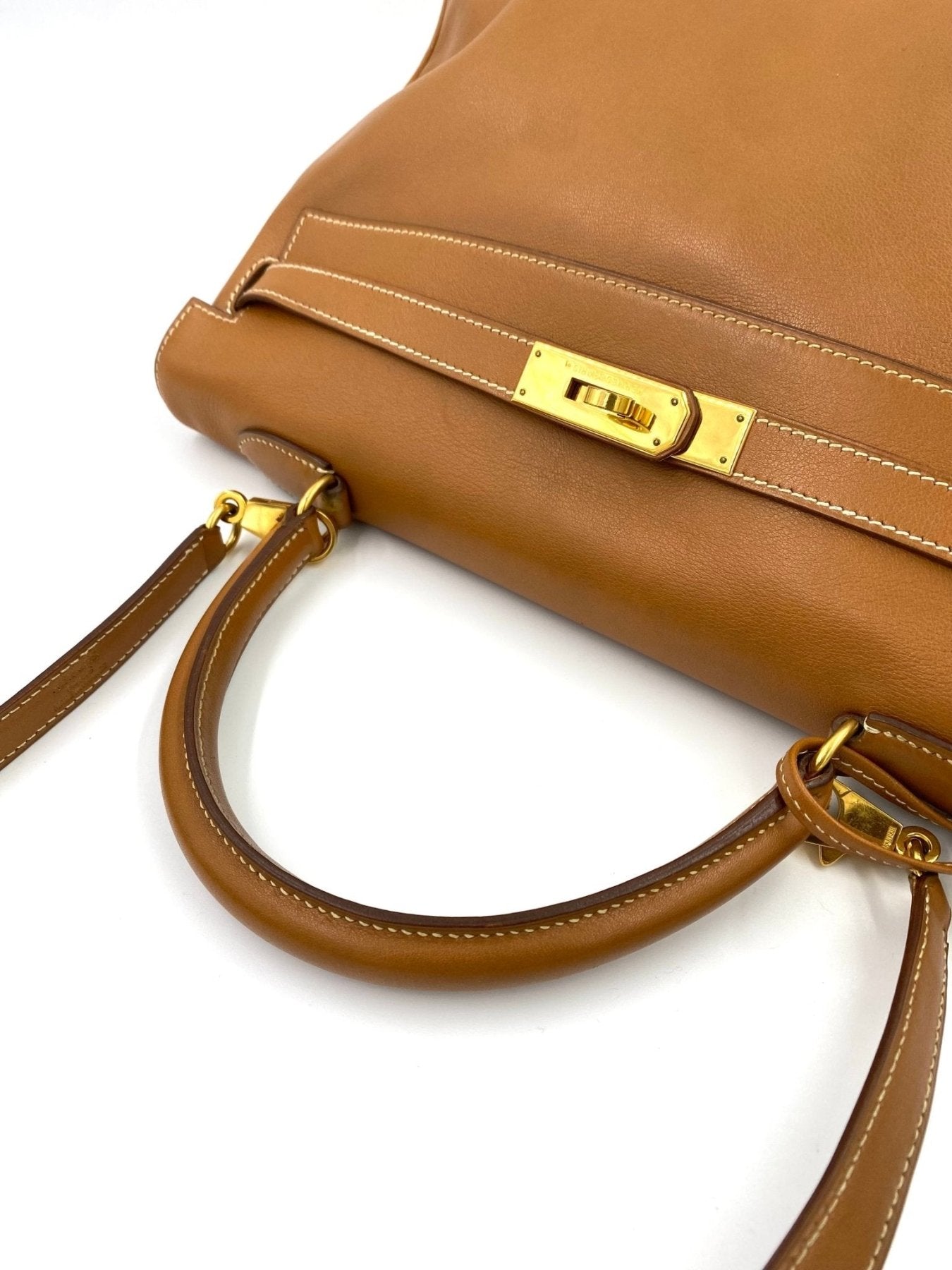 HERMÈS Kelly 35 Soft Gulliver Leder gold mit Schulterriemen - Clutch & Macarons - B im Quadrat, 1998 - Clutch & Macarons -