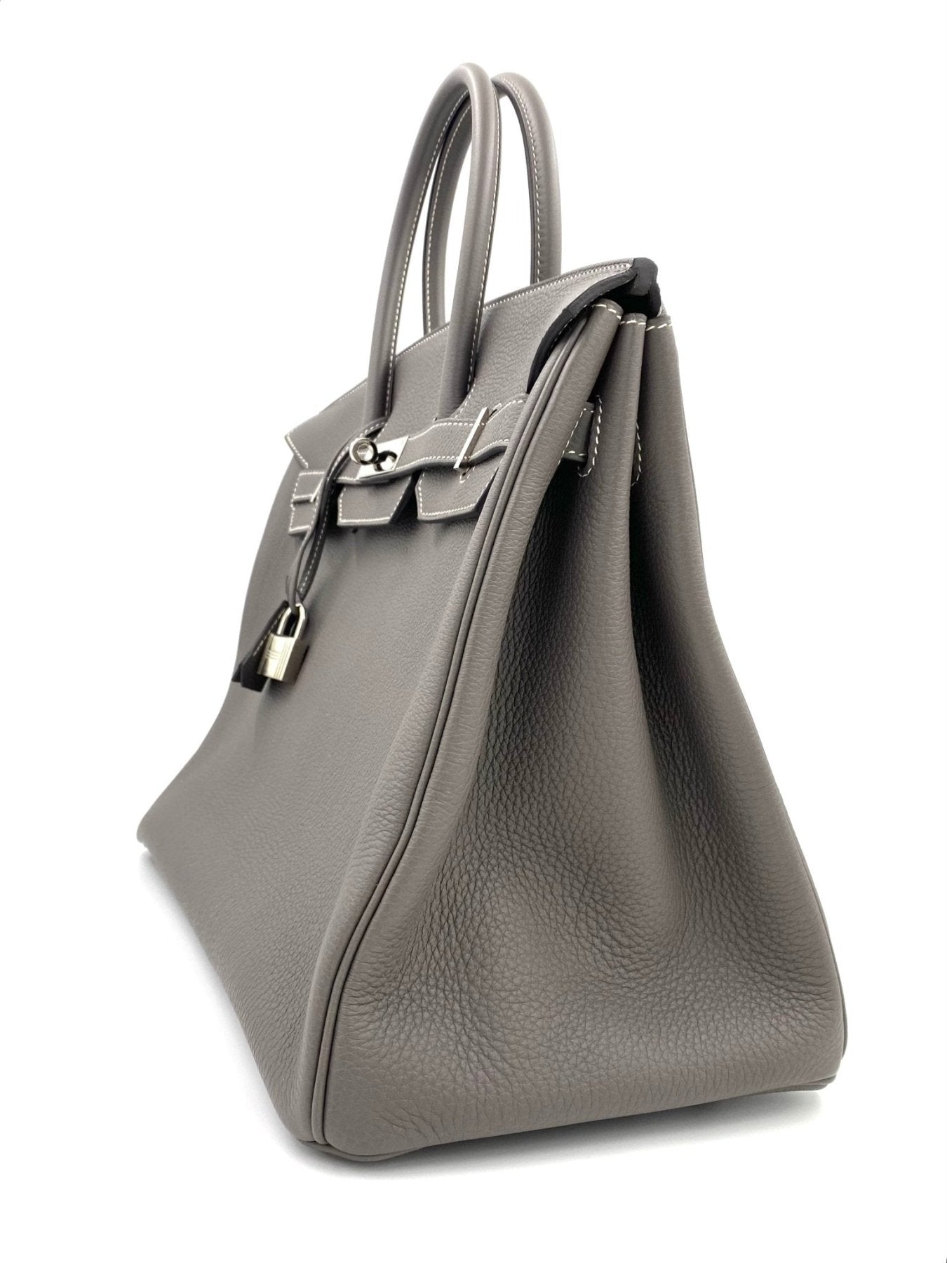 HERMES Birkin 35 HSS Handtasche in Etain Togo Leder mit Palladium Hardware, seitliche Ansicht auf weissem Hintergrund