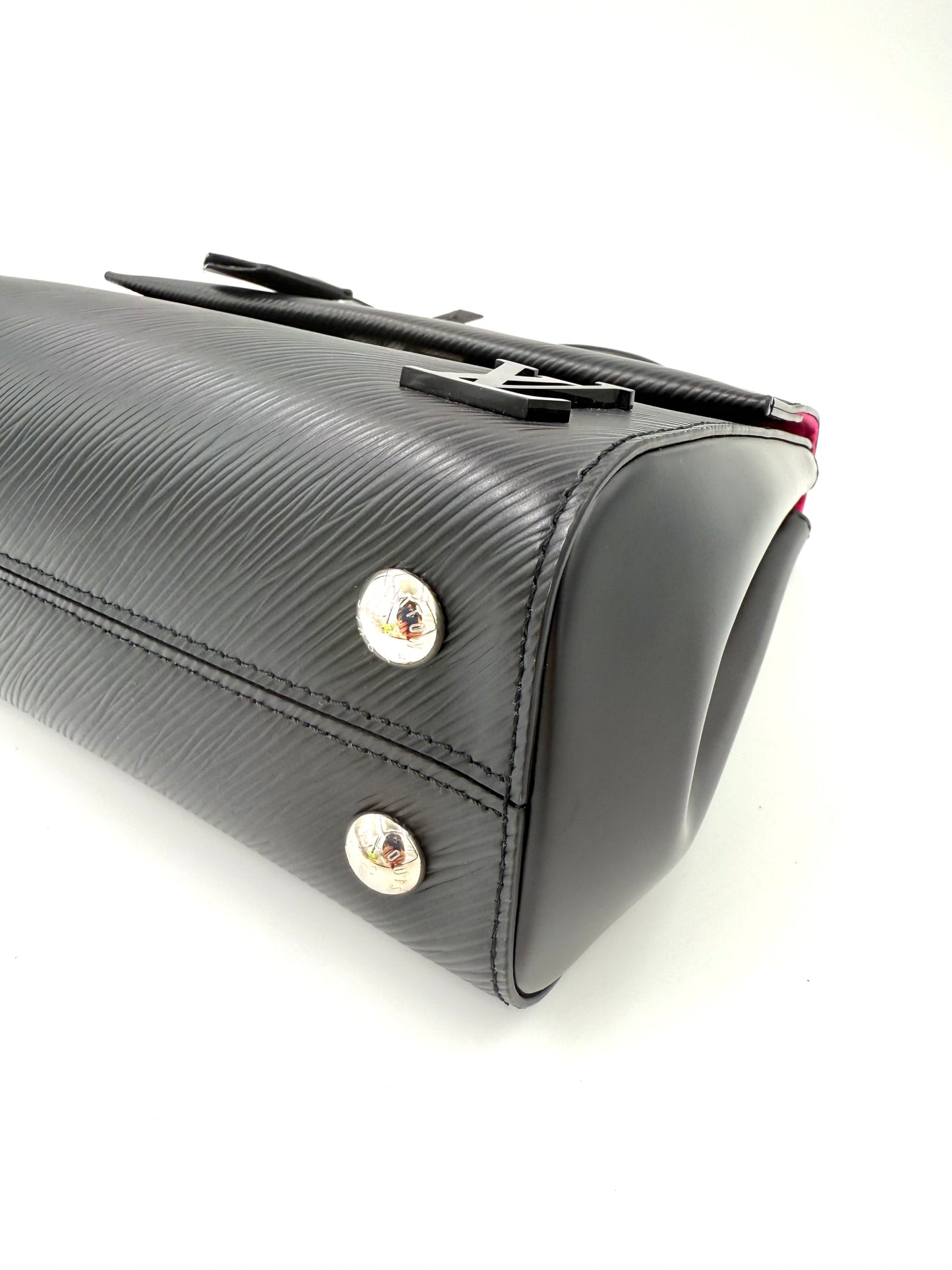 LOUIS VUITTON Cluny BB Epi noir