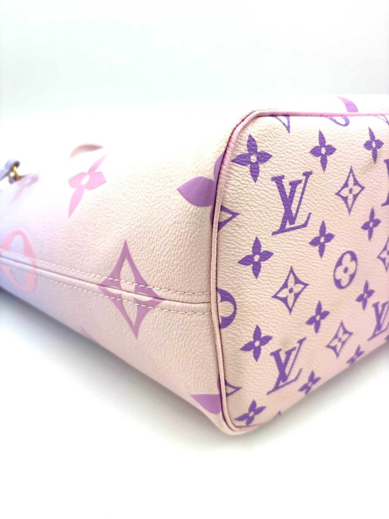 LOUIS VUITTON Neverfull MM Sunrise Pastell - Clutch & Macarons - Chip - Clutch & Macarons -