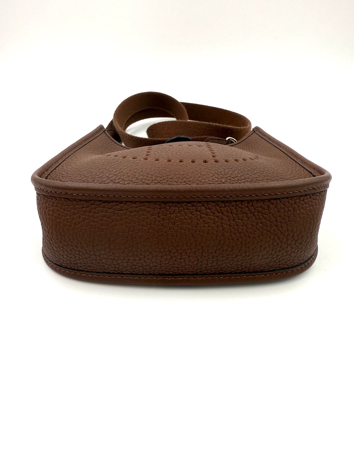 HERMÈS Eveylne 16 Clemenceleder braun