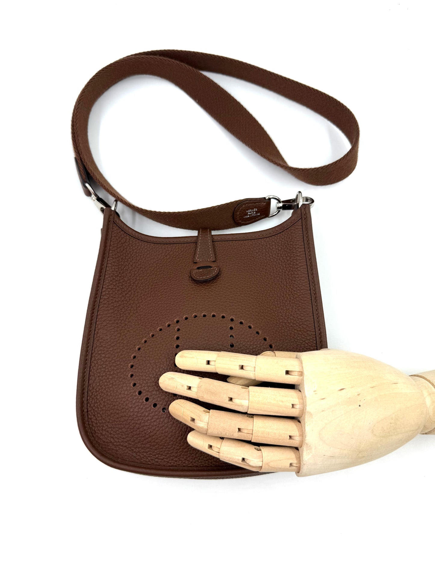 HERMÈS Eveylne 16 Clemenceleder braun