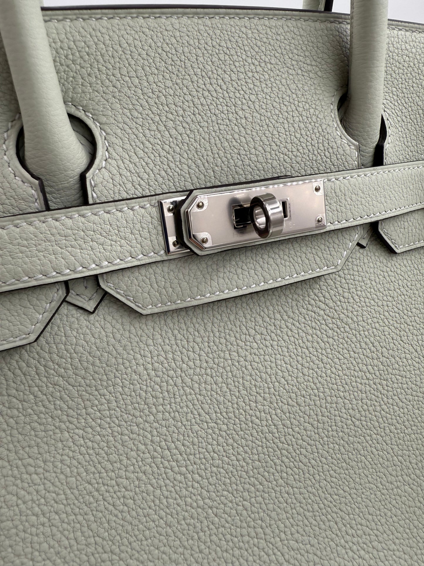 HERMÈS Birkin 30 Togo Gris Neve PHW
