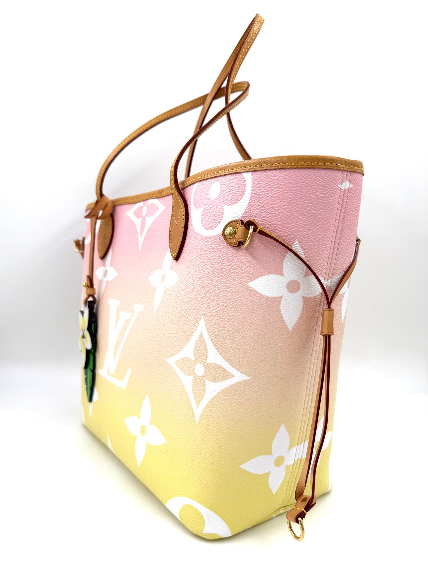 LOUIS VUITTON Neverfull MM By the Pool