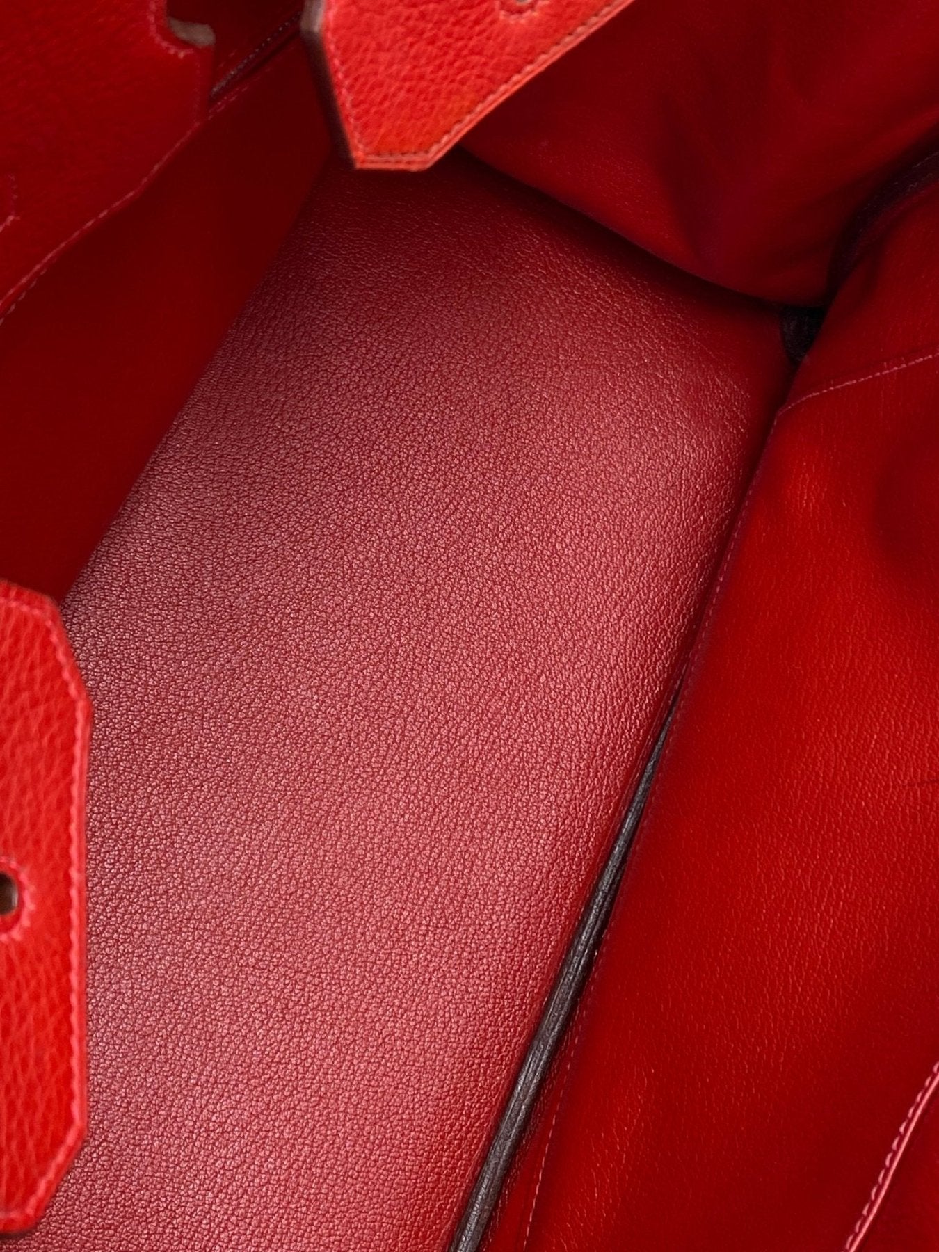 HERMÈS Birkin 35 Clemence Leder Capucine - Clutch & Macarons - M im Quadrat, 2009 - Clutch & Macarons -