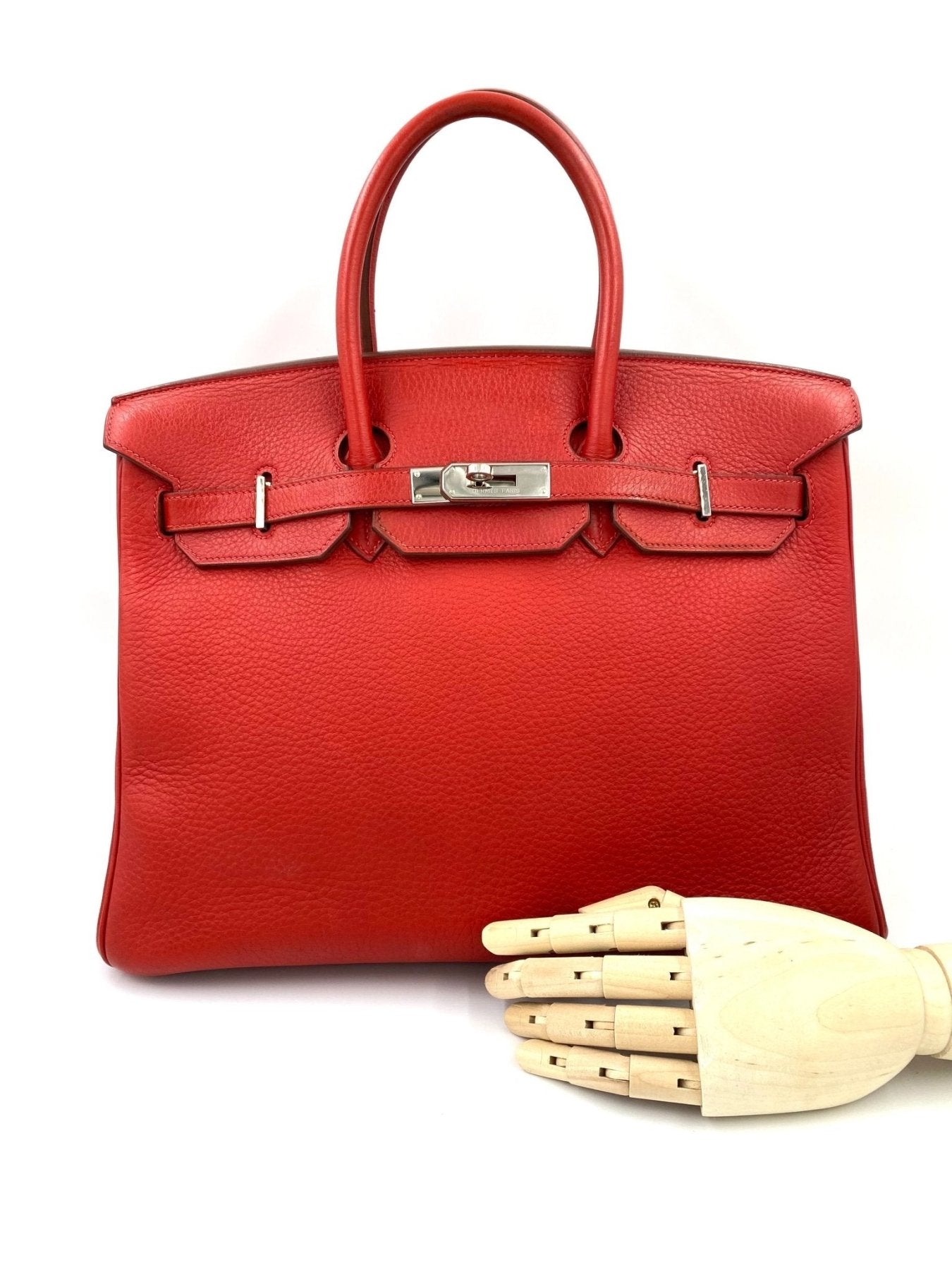 HERMES Birkin 35 Clemence Leder Capucine in leuchtendem Rot mit Palladium Hardware, Seitenansicht der Luxustasche
