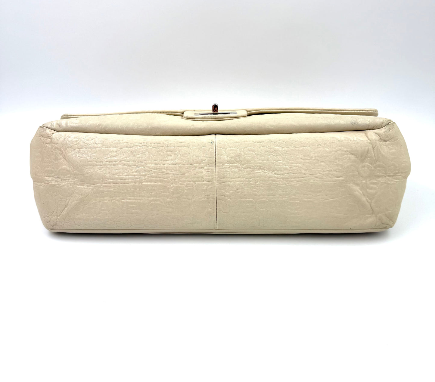 CHANEL Double Flap Bag Jumbo creme