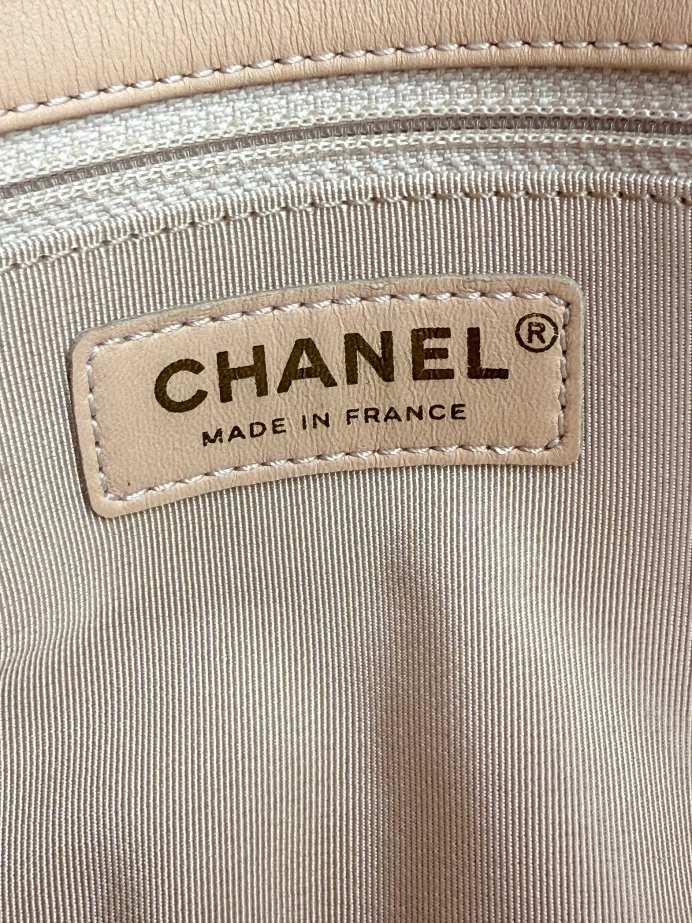 CHANEL Single Flap Bag medium Lackleder puderrose - Clutch & Macarons - 21922692 - Clutch & Macarons -