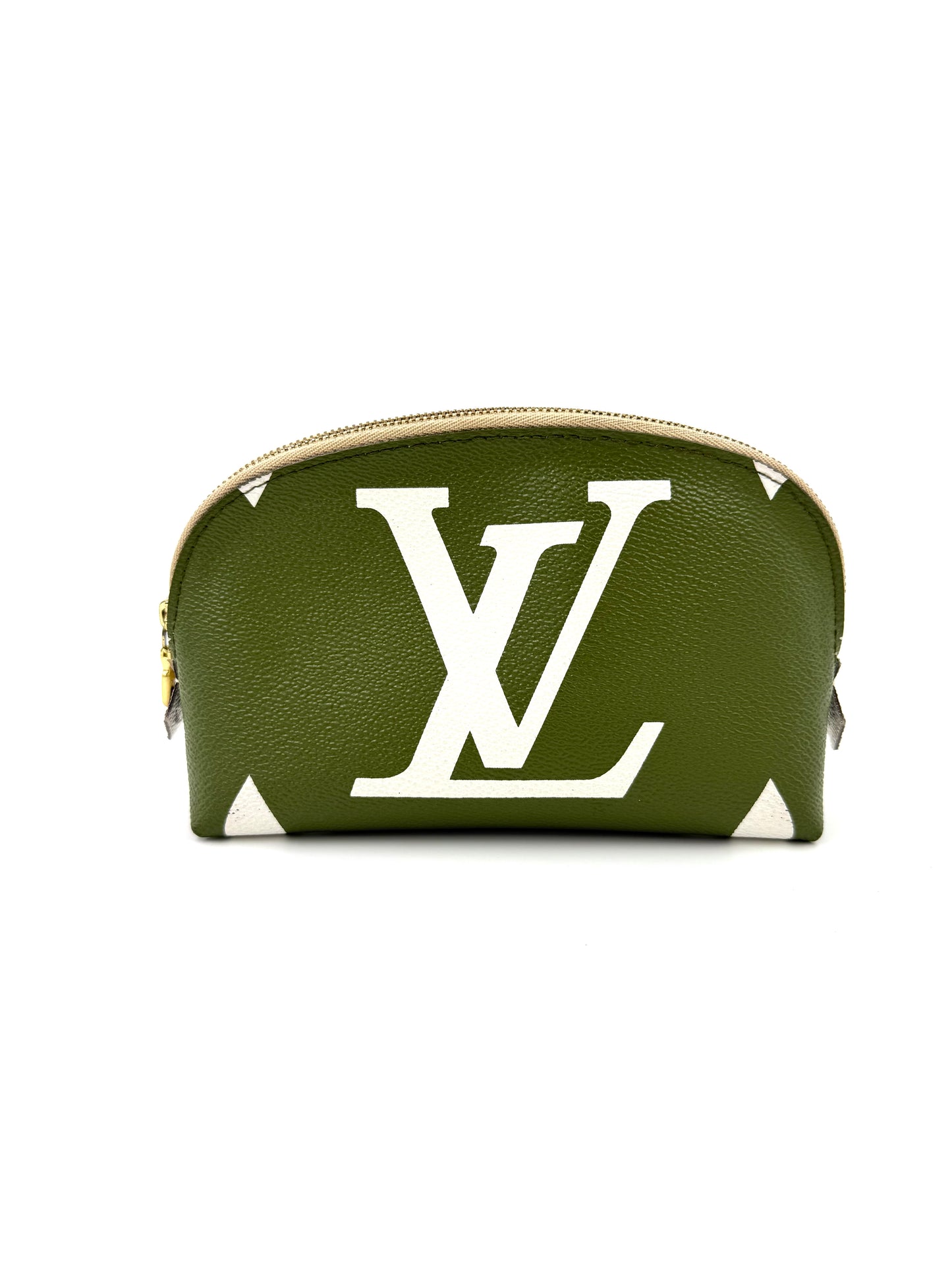 LOUIS VUITTON Pochette Cosmetique „By the Pool“ kahki