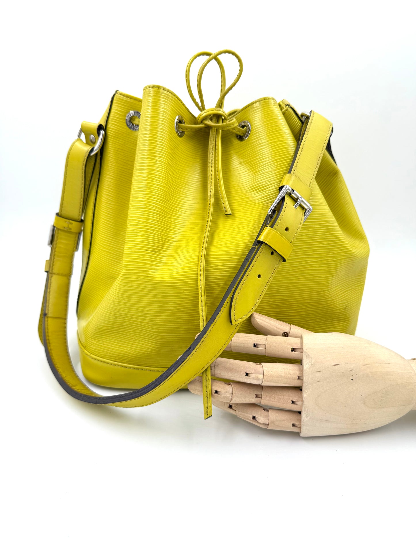 LOUIS VUITTON Noe petit Epi gelb