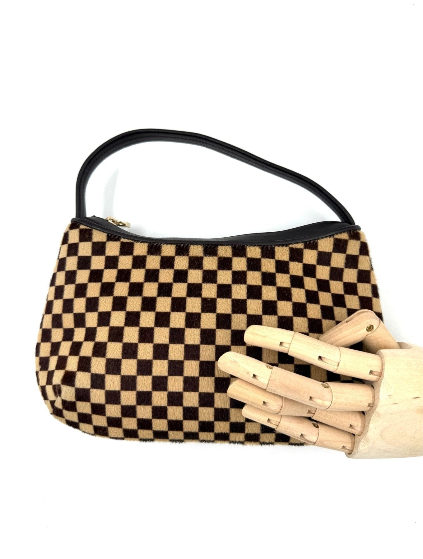 Louis Vuitton Tigre Handtasche in Kalbsleder mit Schachbrettmuster, schwarzbraunem Design und goldfarbenen Details