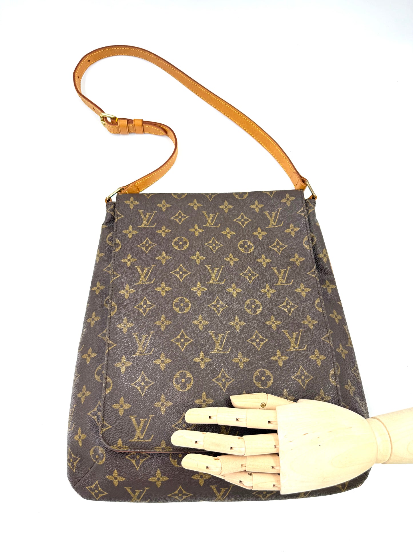 LOUIS VUITTON Musette Salsa GM Monogram Canvas