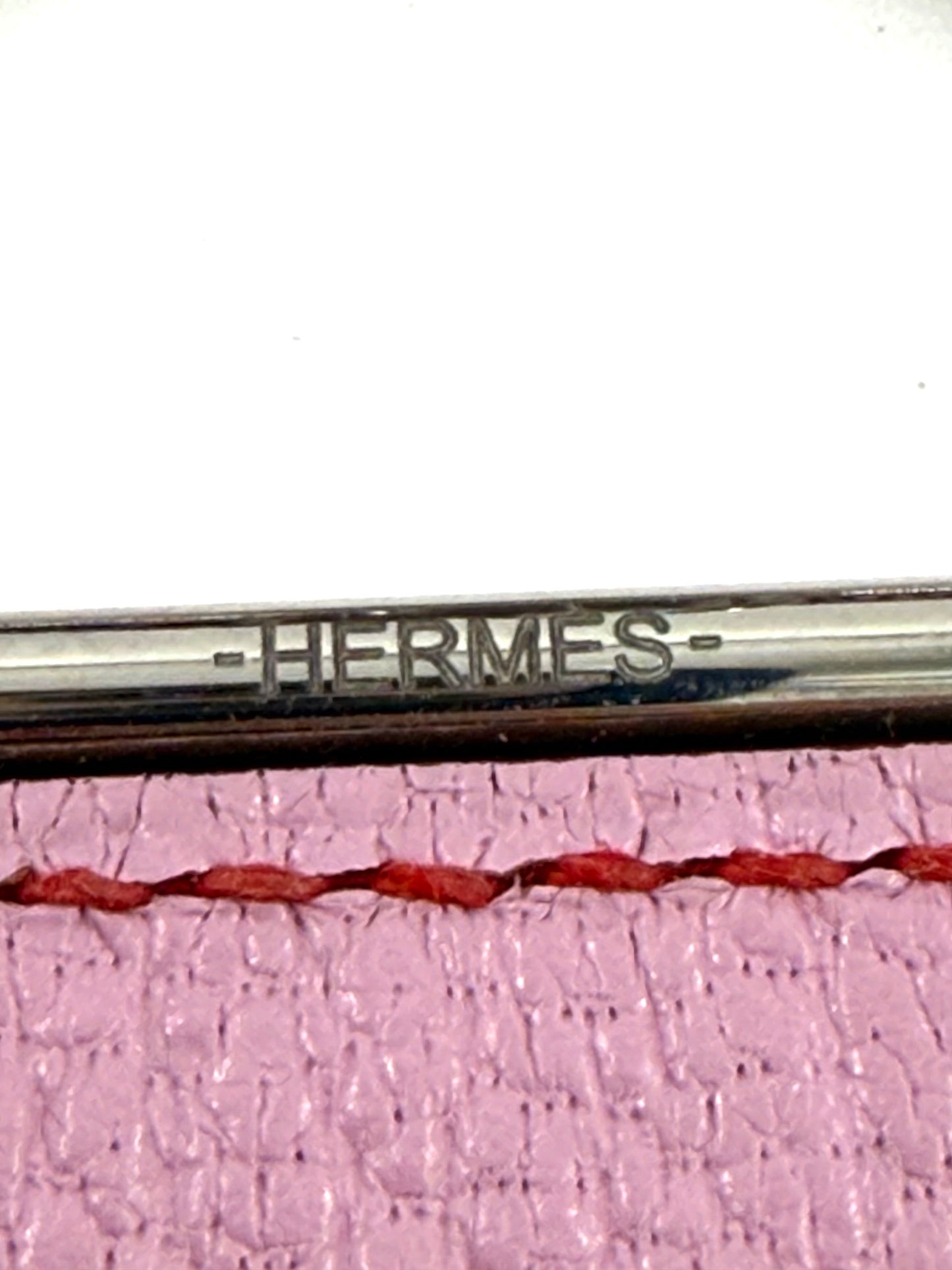 HERMÈS Loop Portemonnaie Mauve Sylvestre Mysoreleder