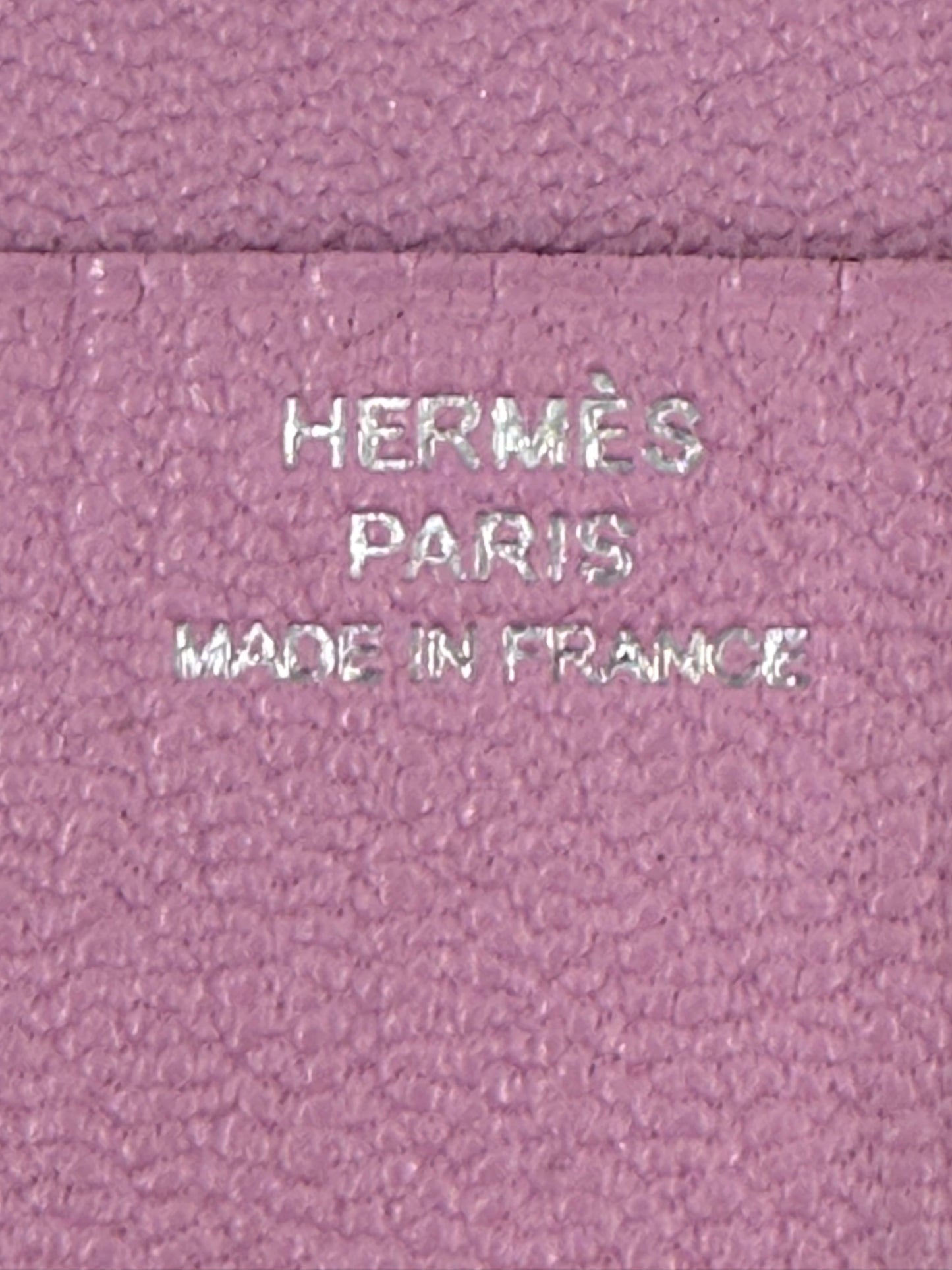 HERMÈS Loop Portemonnaie Mauve Sylvestre Mysoreleder