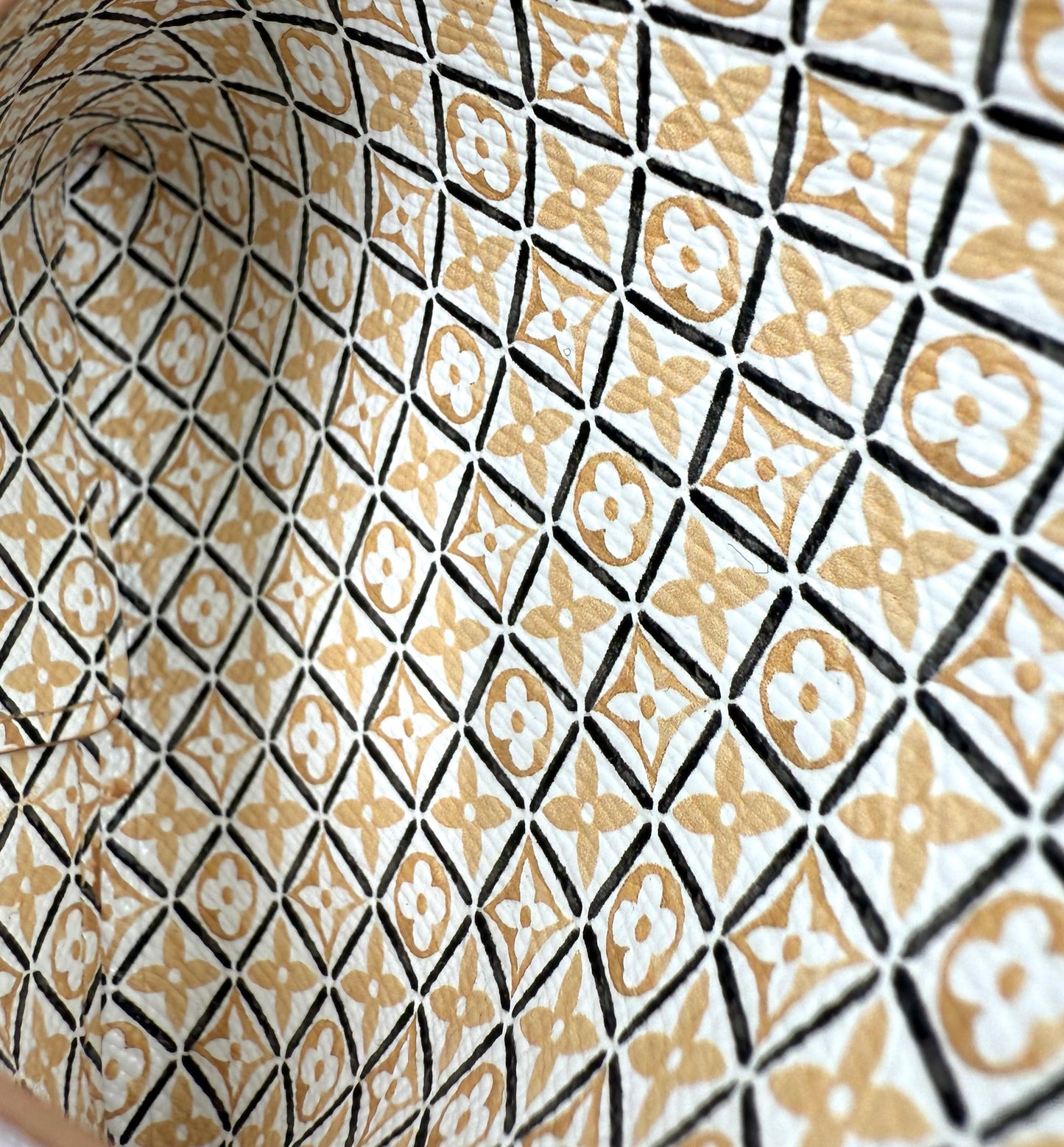 LOUIS VUITTON Kirigami „By the Pool“