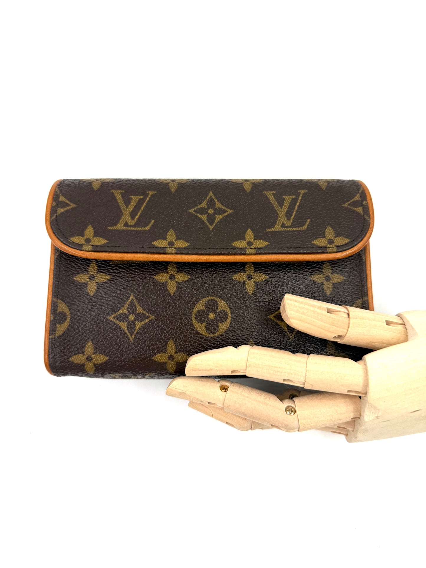 LOUIS VUITTON Pochette Florentine Monogram Canvas XS
