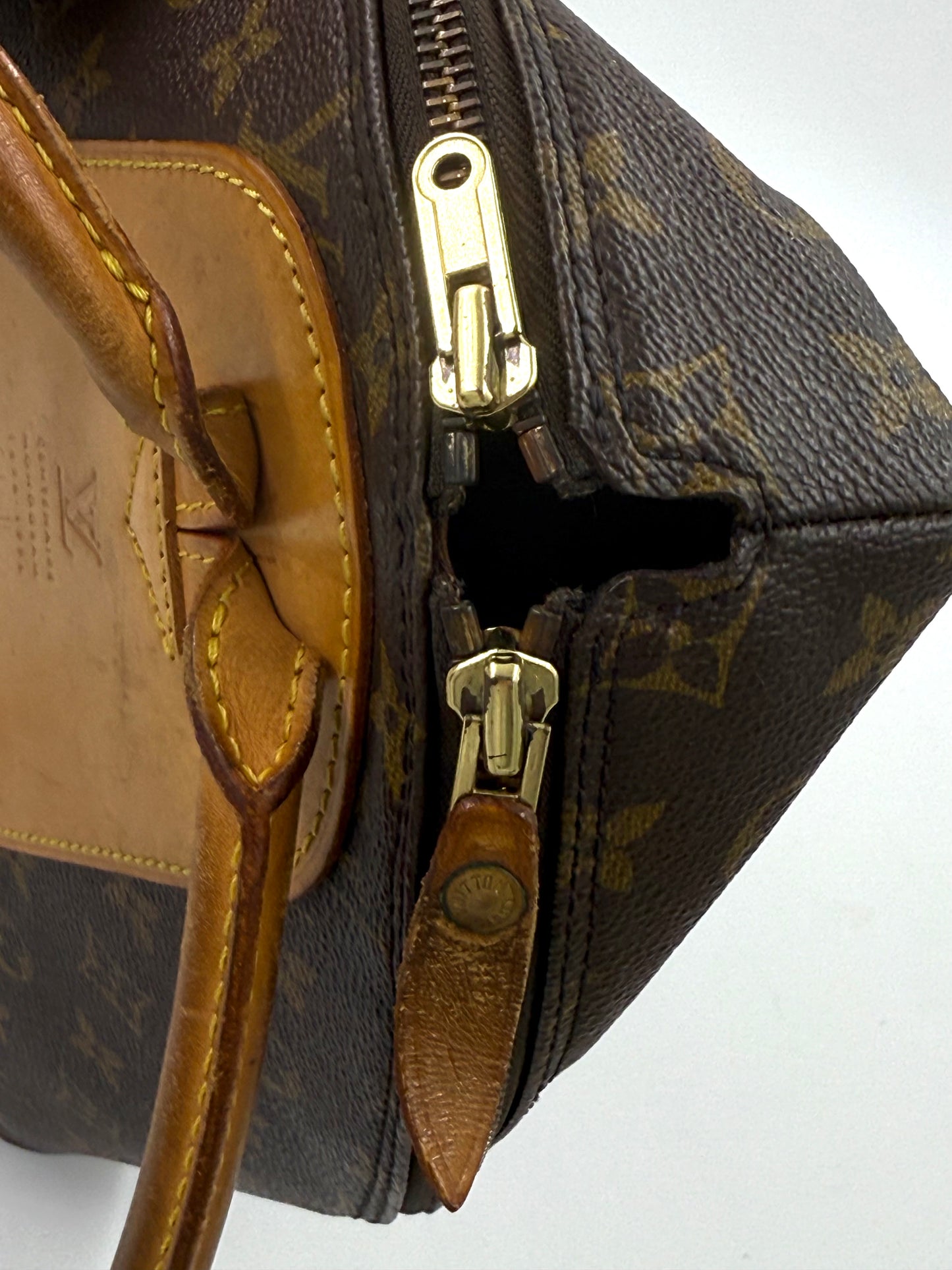LOUIS VUITTON Sybilla Monogram Canvas
