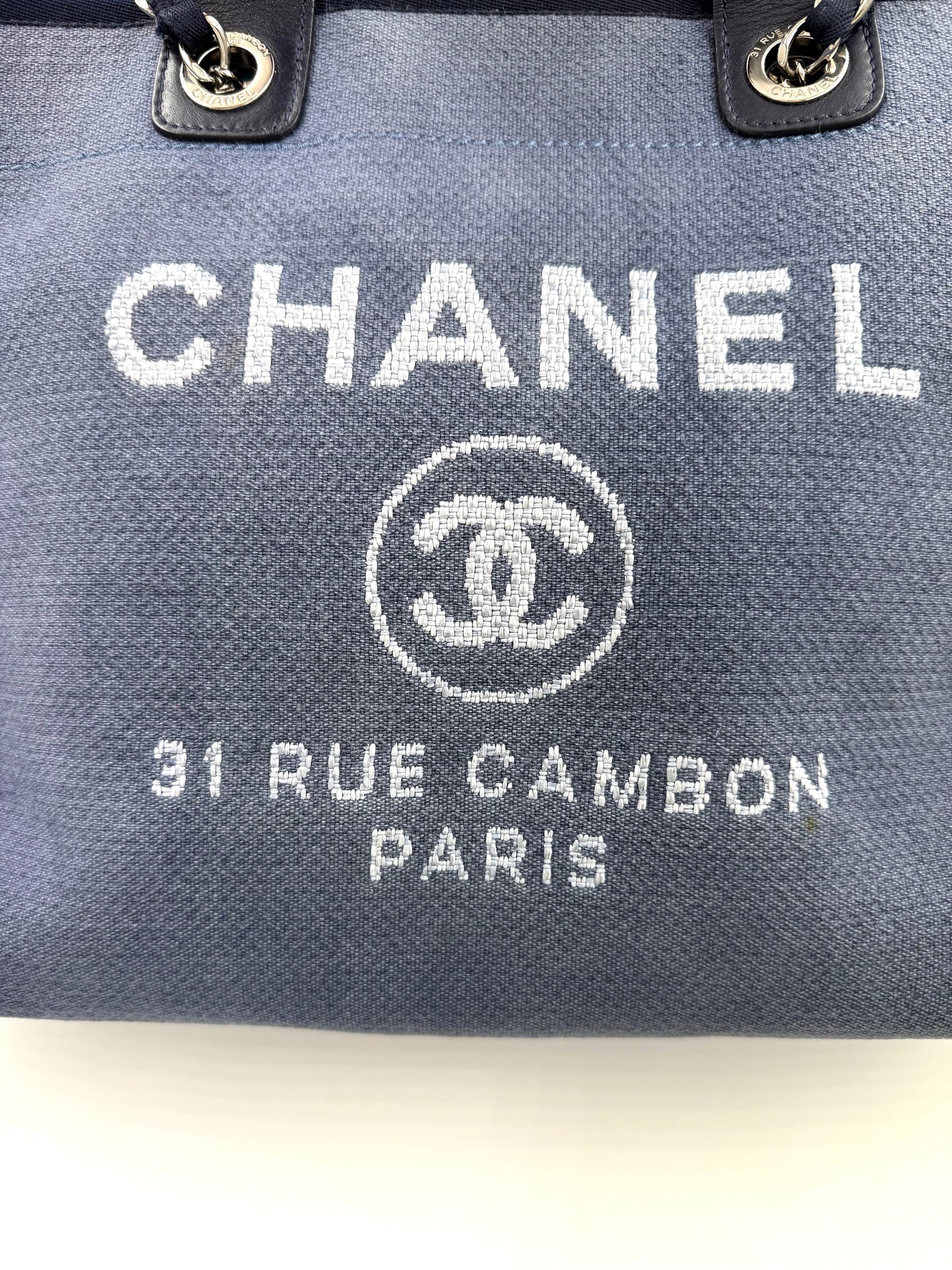 CHANEL Deauville Shopper