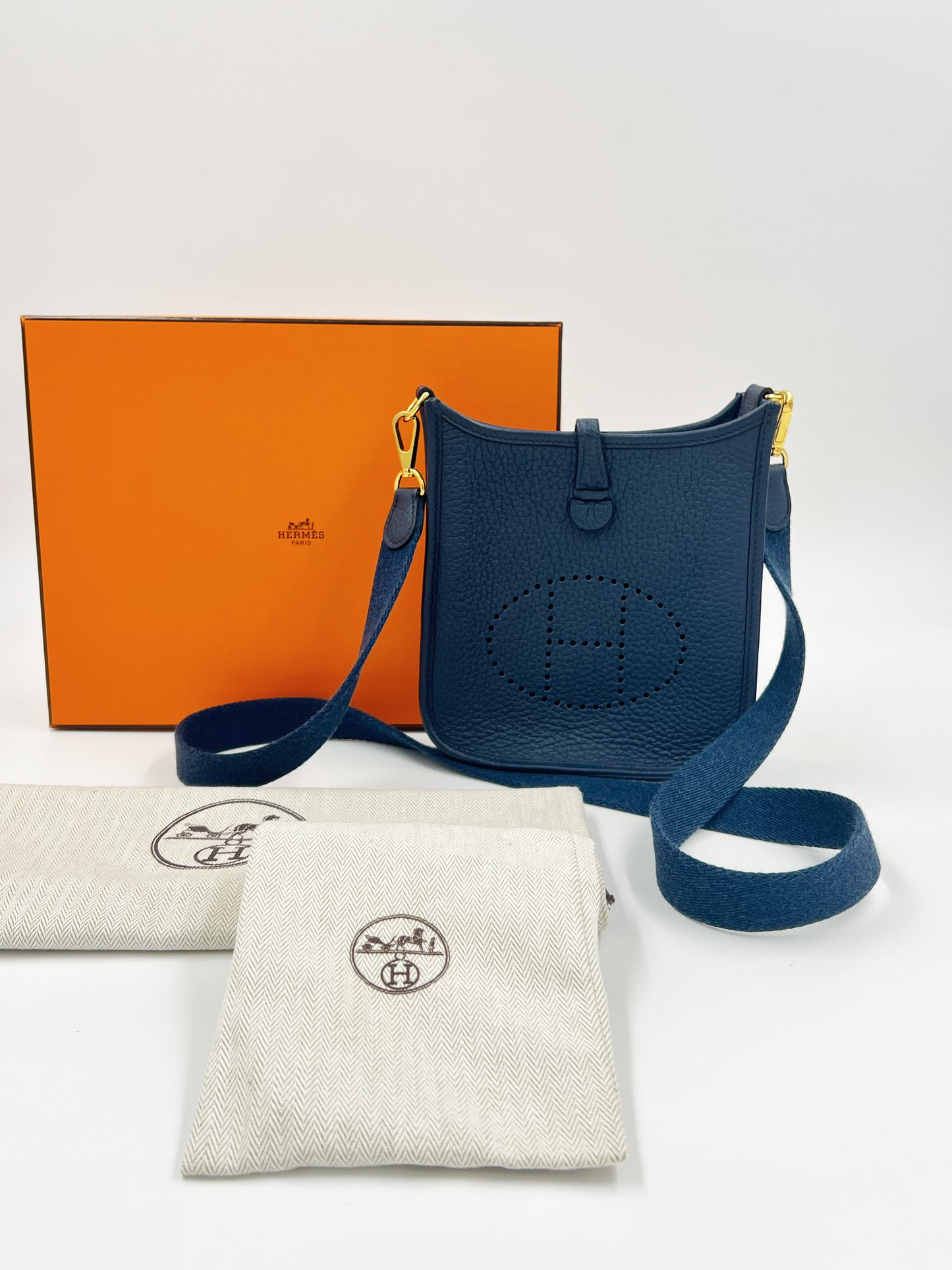 Hermès Evelyne 16 Clemence dunkelblau GHW