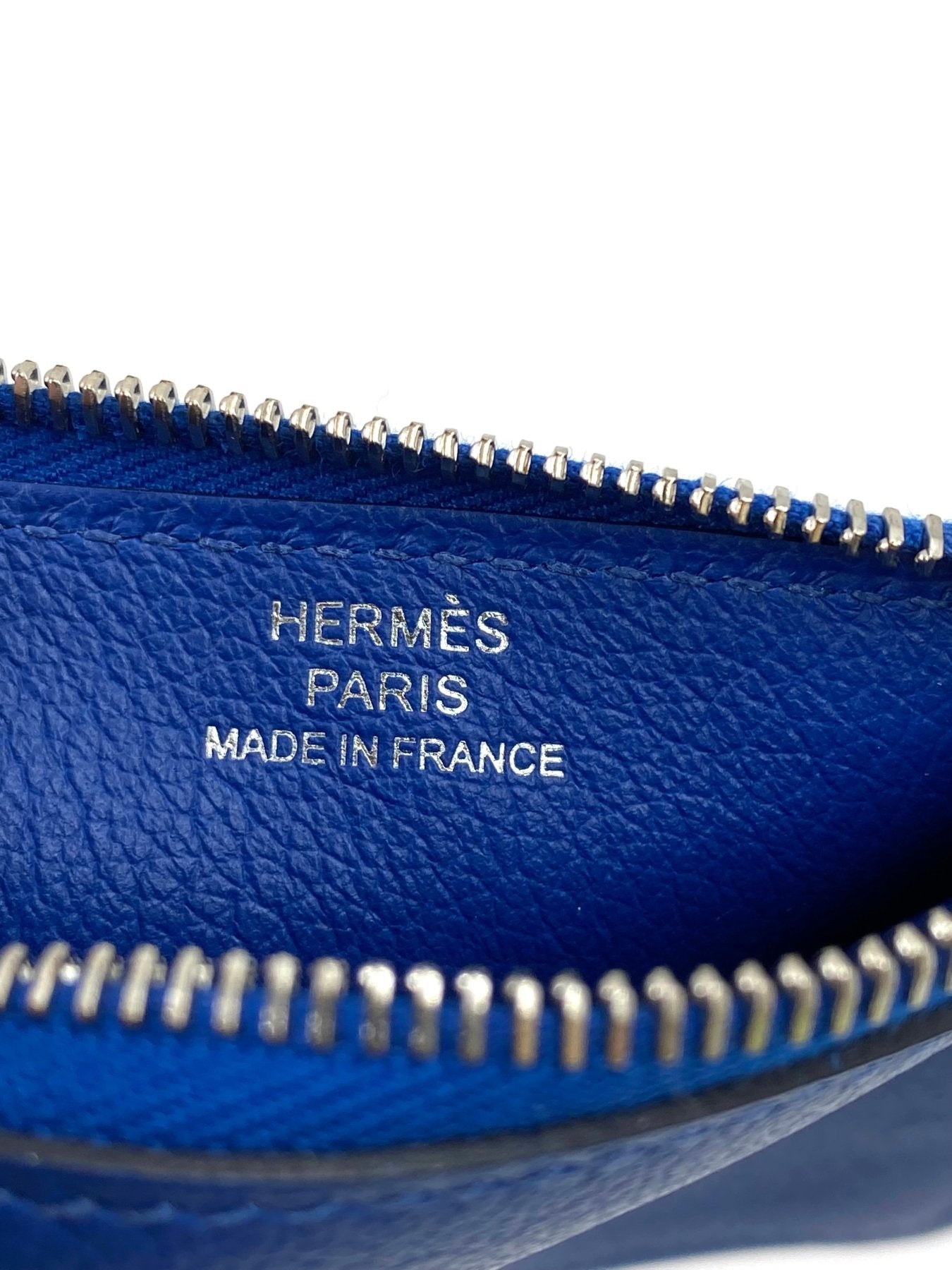 HERMES Constance Slim Blue de France Tasche mit silbernem Reissverschluss und Hermes Paris Praegung