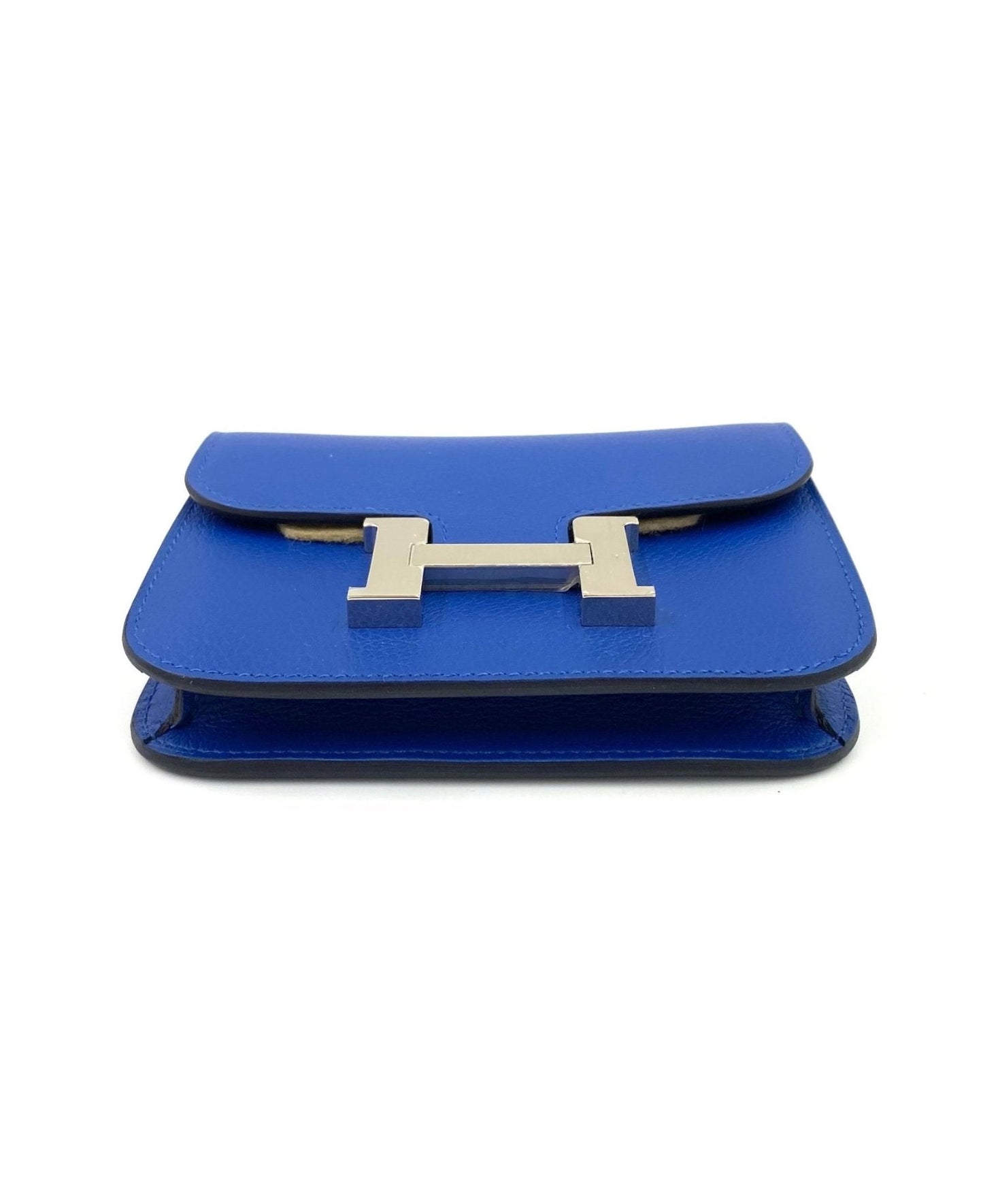 HERMES Constance Slim Tasche in Blue de France mit silbernem H-Verschluss und Palladium Hardware, Frontansicht