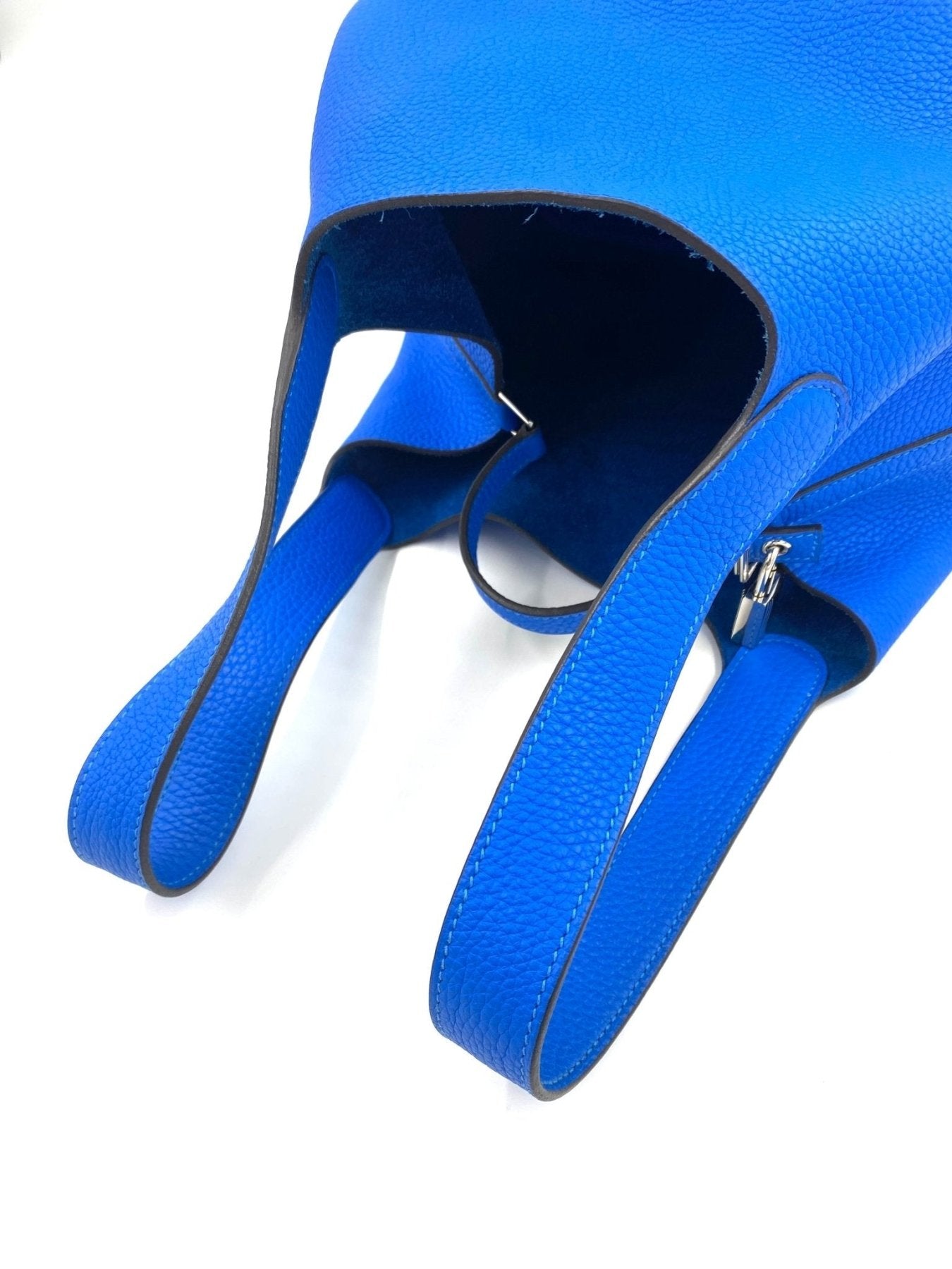 HERMES Picotin 22 Lock Tasche in leuchtendem Blau Hydra aus Taurillon Clemence Leder mit Palladium Details