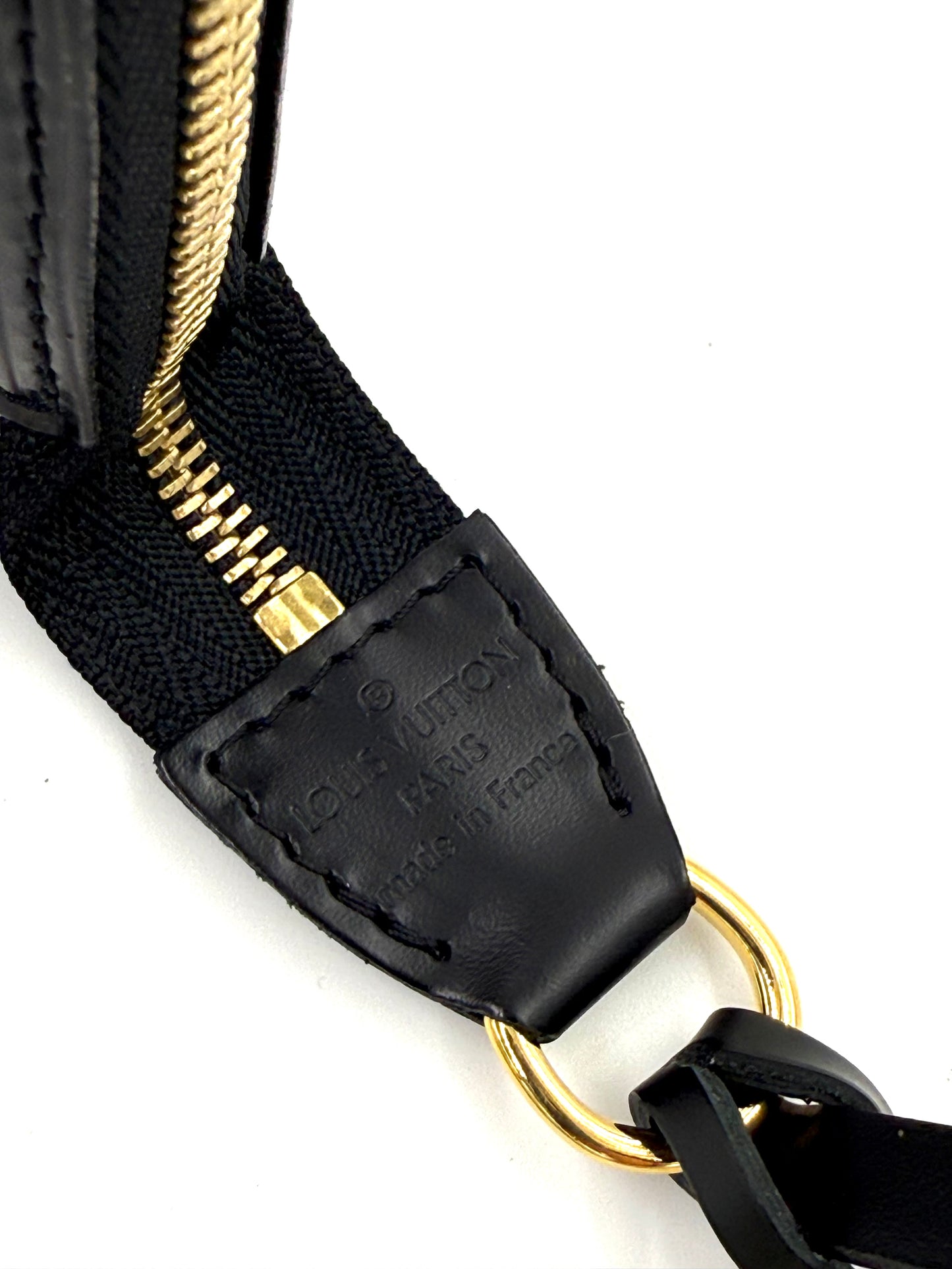 LOUIS VUITTON Pochette Accessoires Epi schwarz