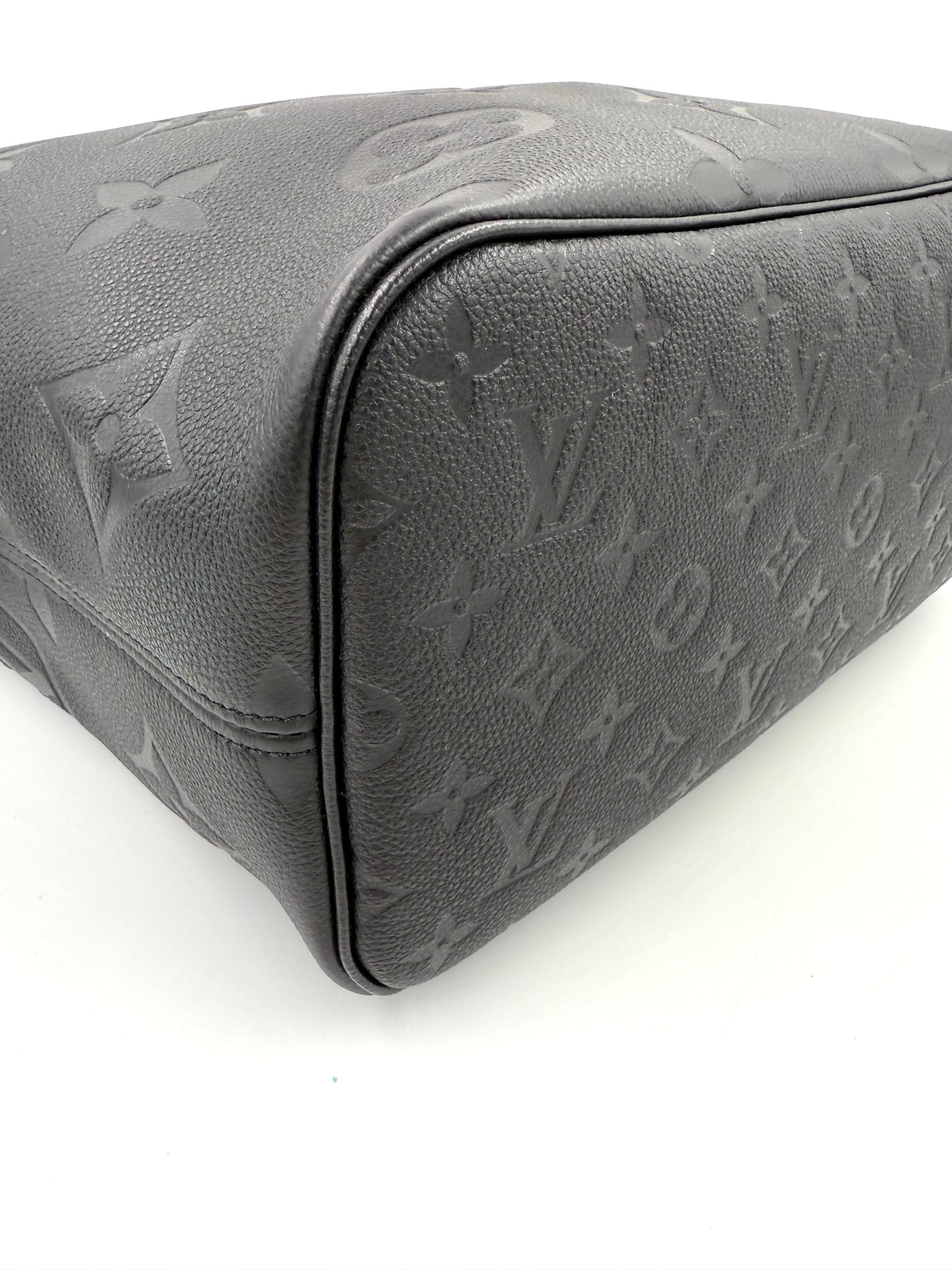 LOUIS VUITTON Neverfull MM Monogram Empreinte schwarz