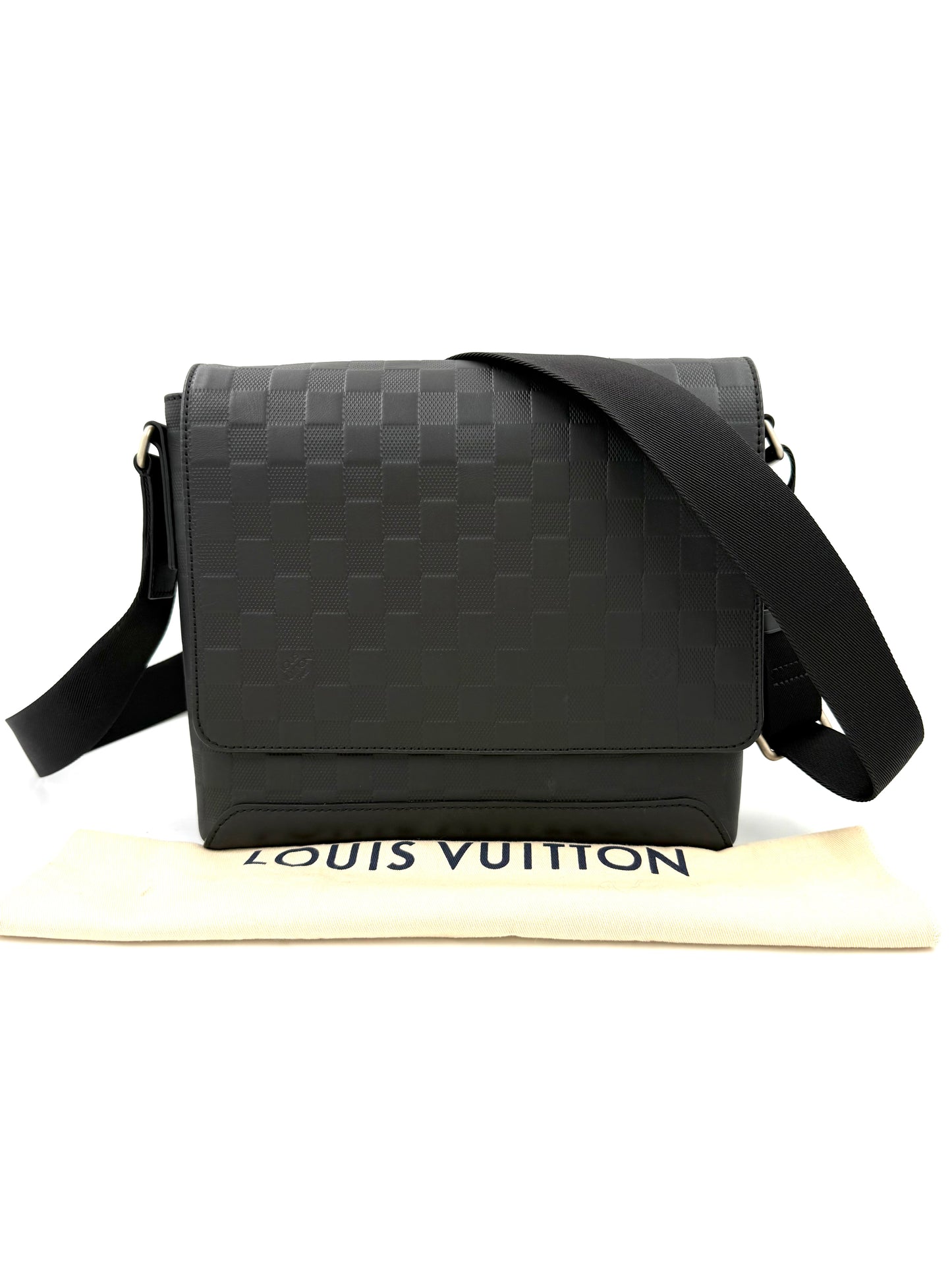 LOUIS VUITTON District PM Damier Infini